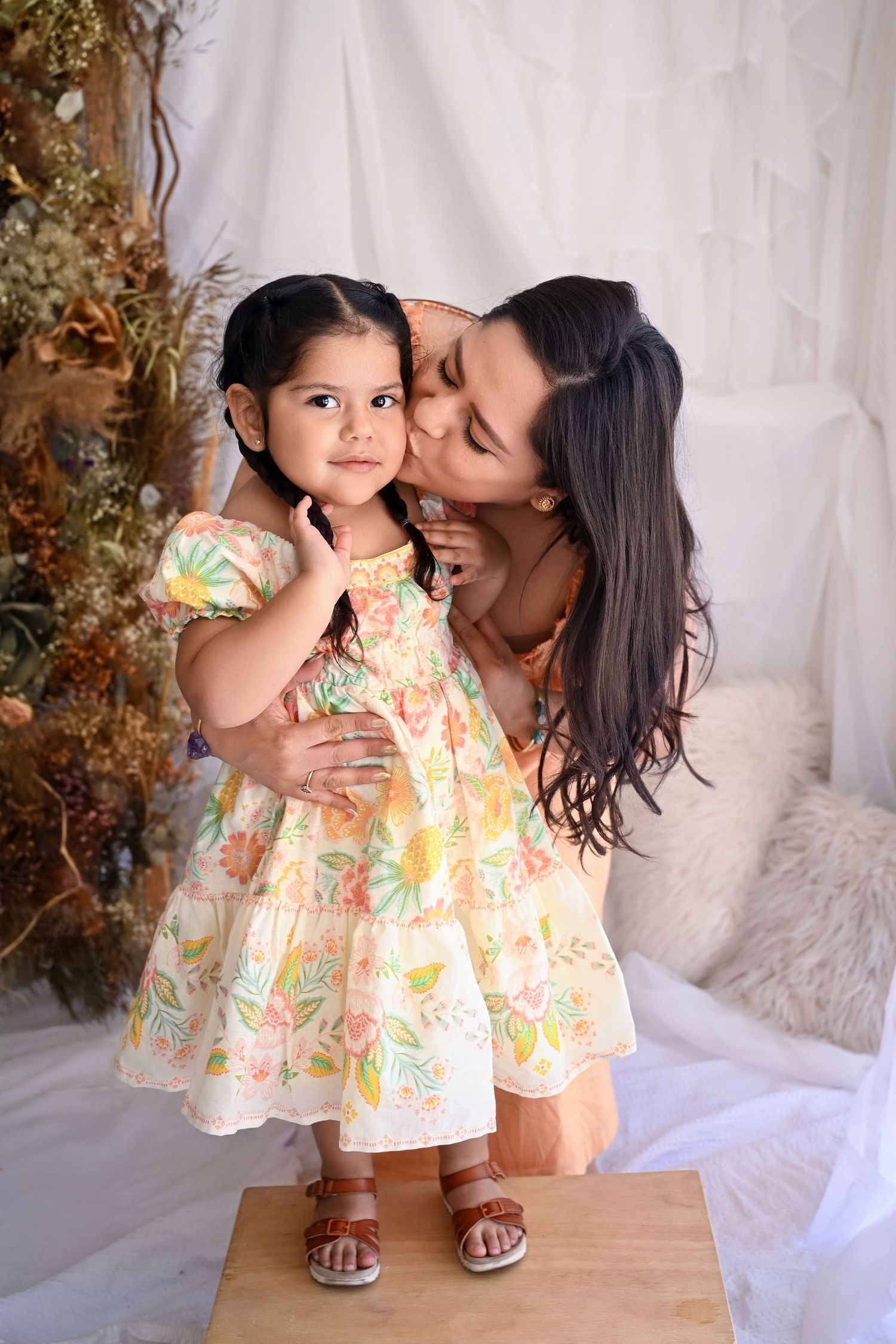 West Coast Natural Light luxury Mothers Day photography