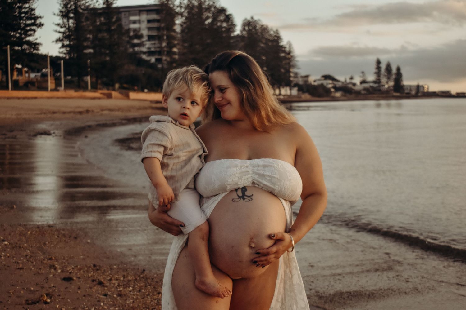 Sunrise maternity photo