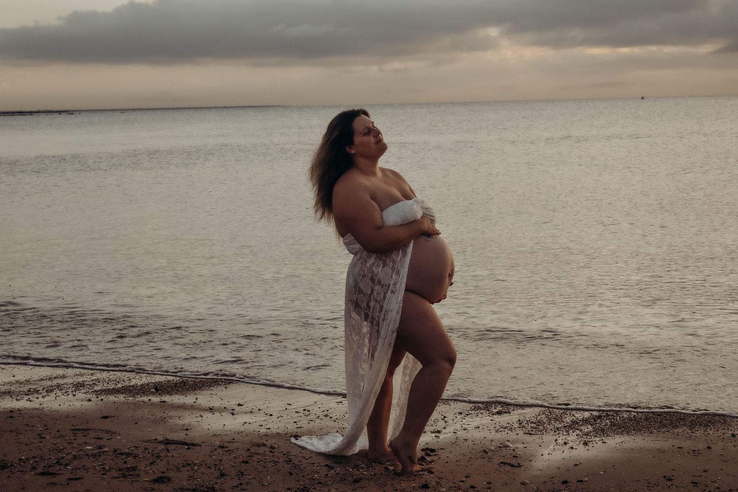 Sunrise maternity photo