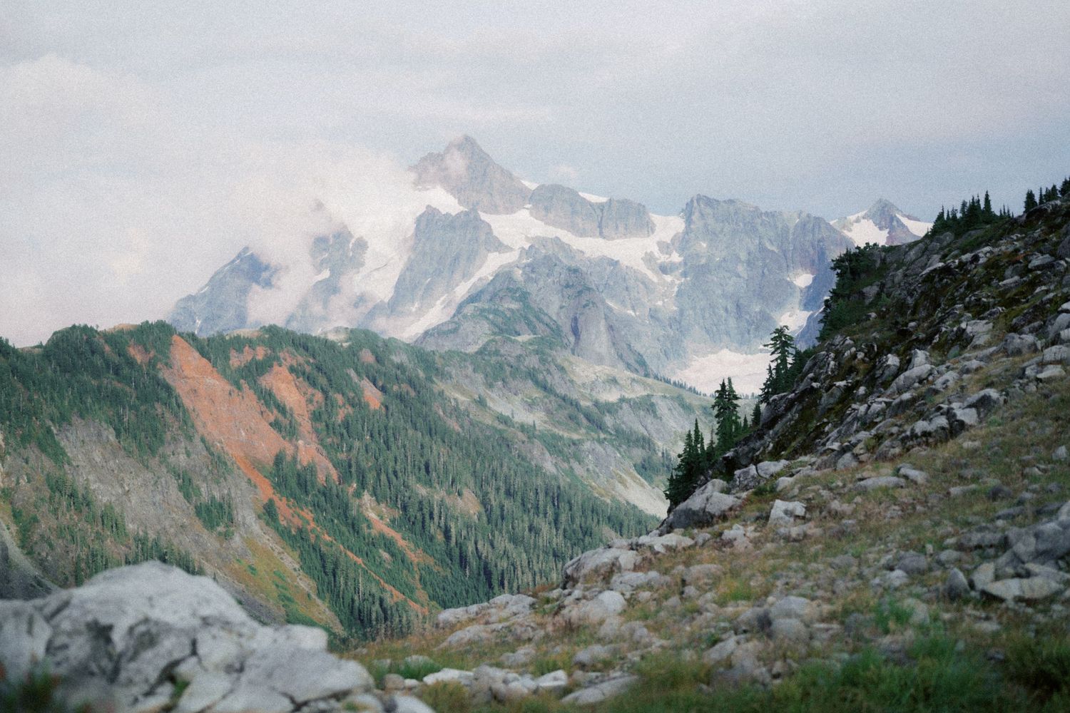 The ridge at Artist Point with Mt Shuksan across the valley, Artist Point proposal photographer, Mt Baker