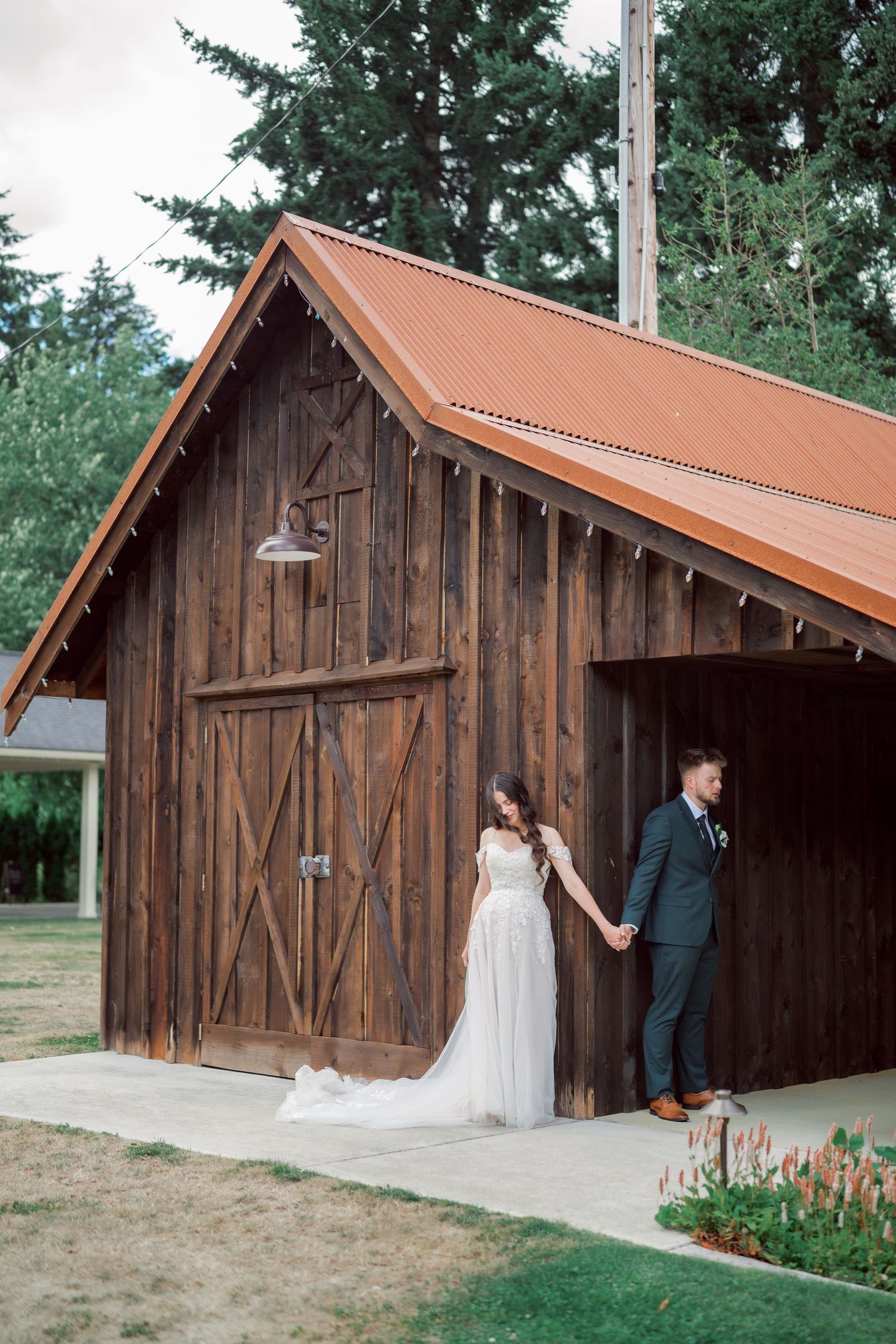 The barn at The Kelley Farm in Bonney Lake before the wedding ceremony