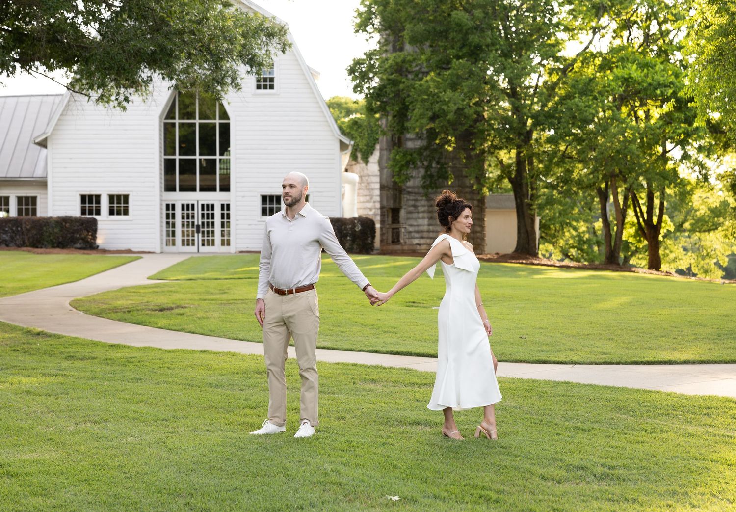 Engagement photos at The Dairy Barn at Anne Springs Greenway by Fort Mill Photographer, Natalie Wilson