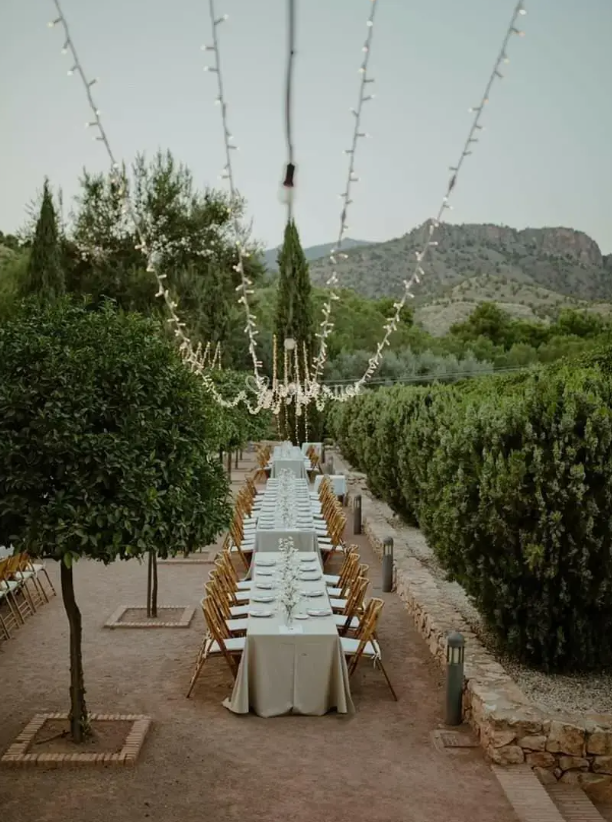 Jardines de la Santa wedding venue in Totana Murcia, surrounded by beautiful Mediterranean gardens and mountains