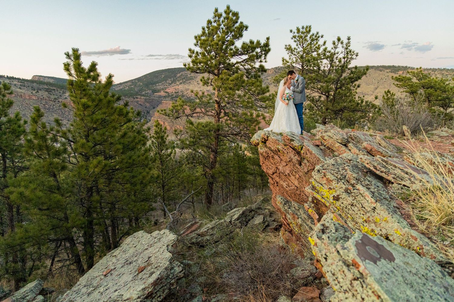 Colorado Elopement photo of a bride and groom at Lioncrest Manor in Colorado