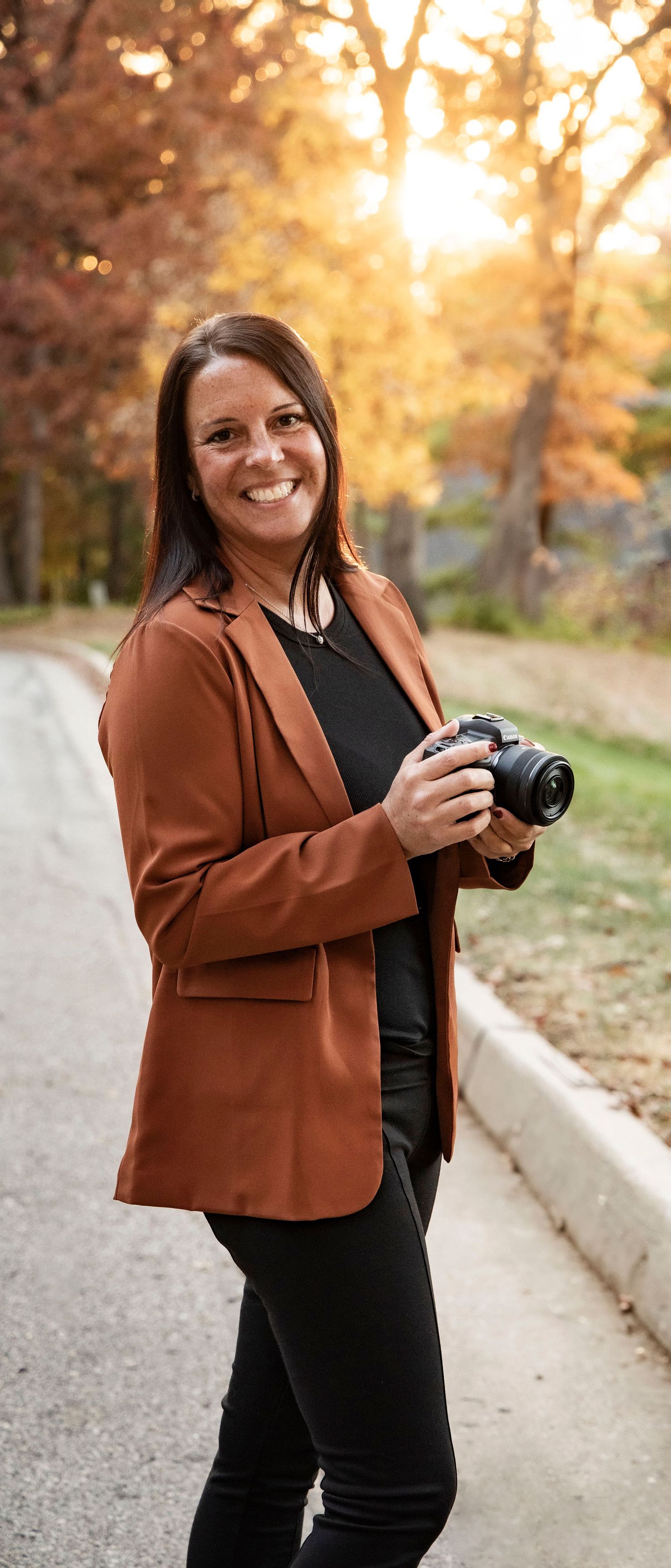 Alexis West is a midwest wedding and destination photographer and videographer