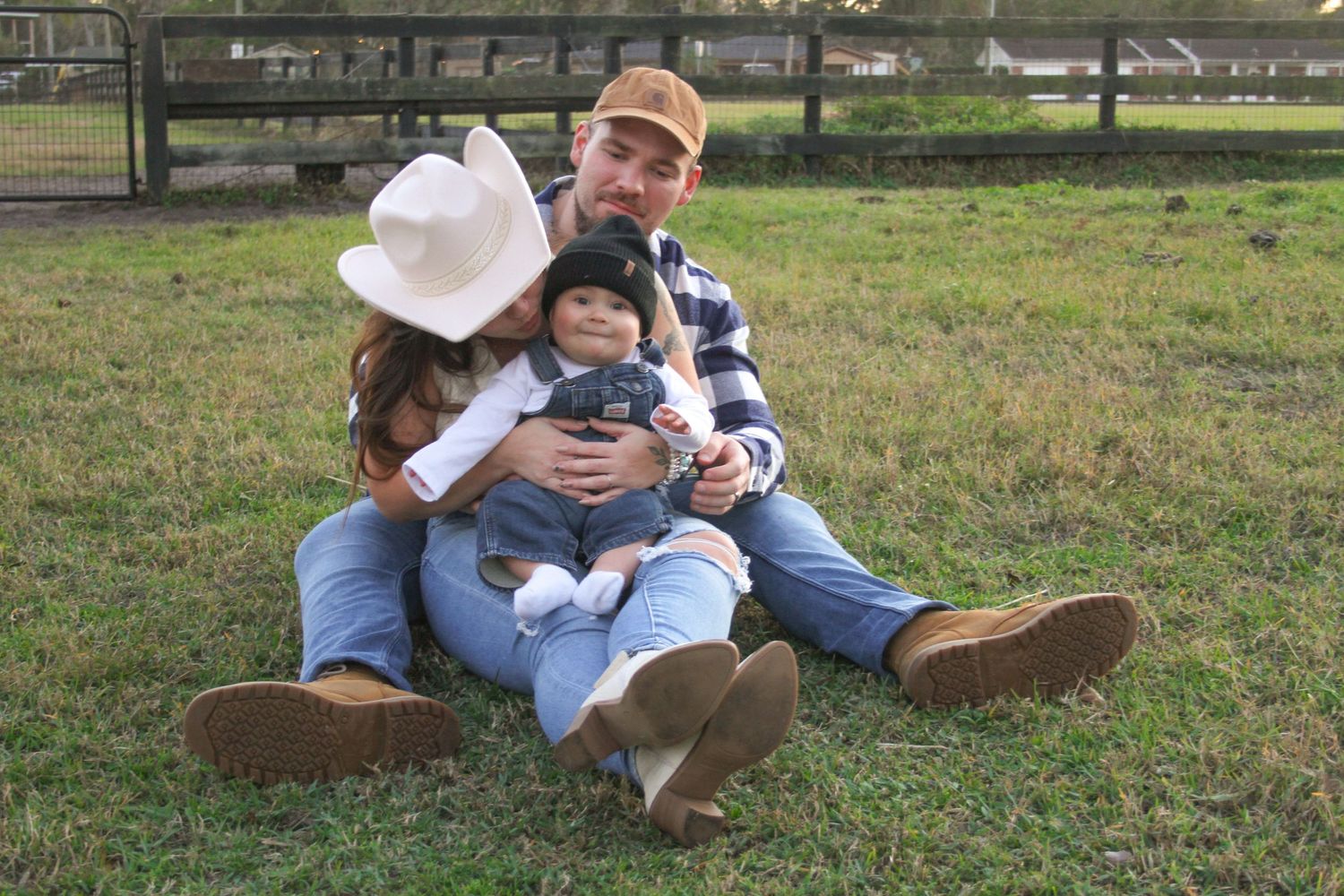 Colorado ranch lifestyle photographer
Colorado cowboy photographer
denver western family photographer
denver western couple photographer
