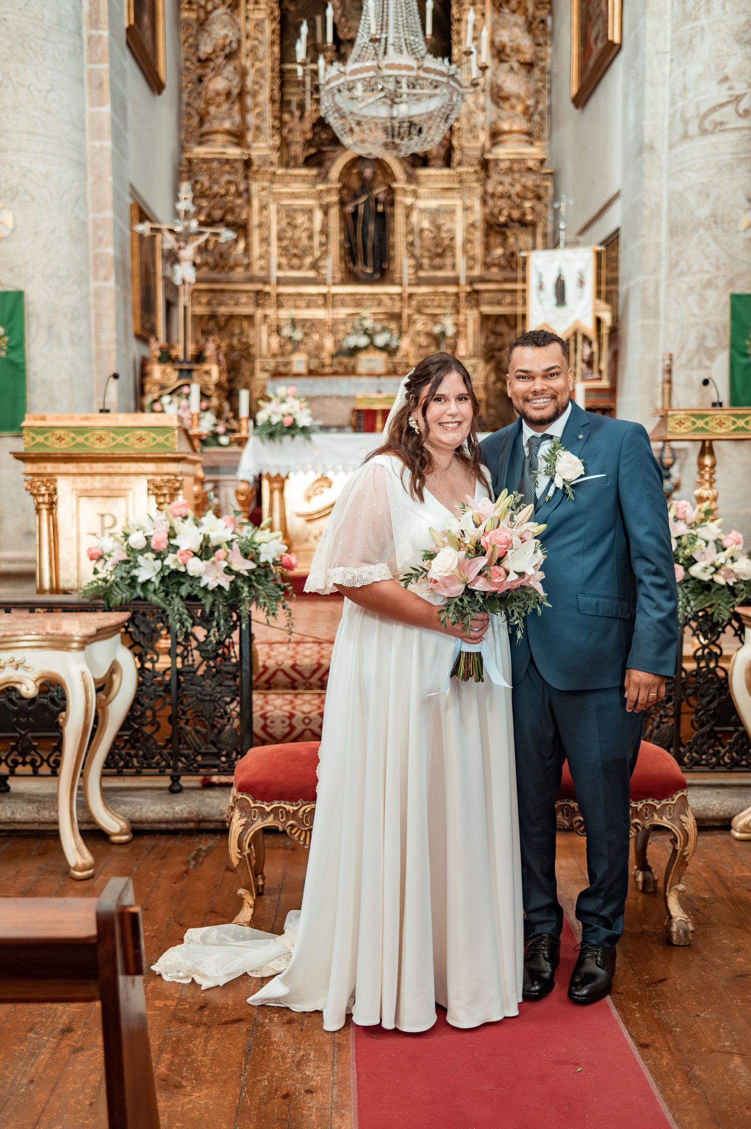 Destination wedding photography in Alentejo with authentic and intimate moments.