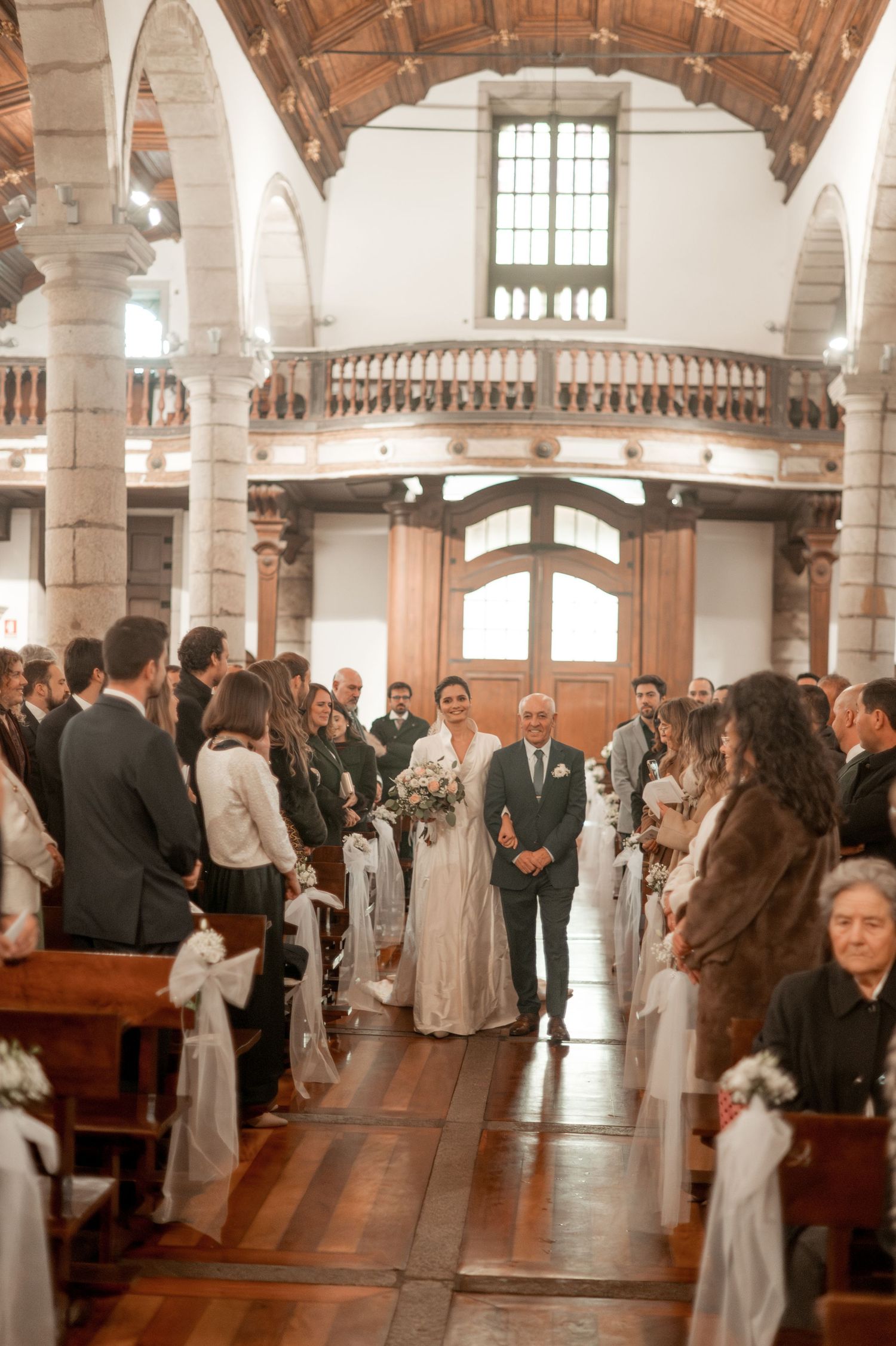 Emotional winter wedding celebration in Porto with cozy and festive atmosphere.