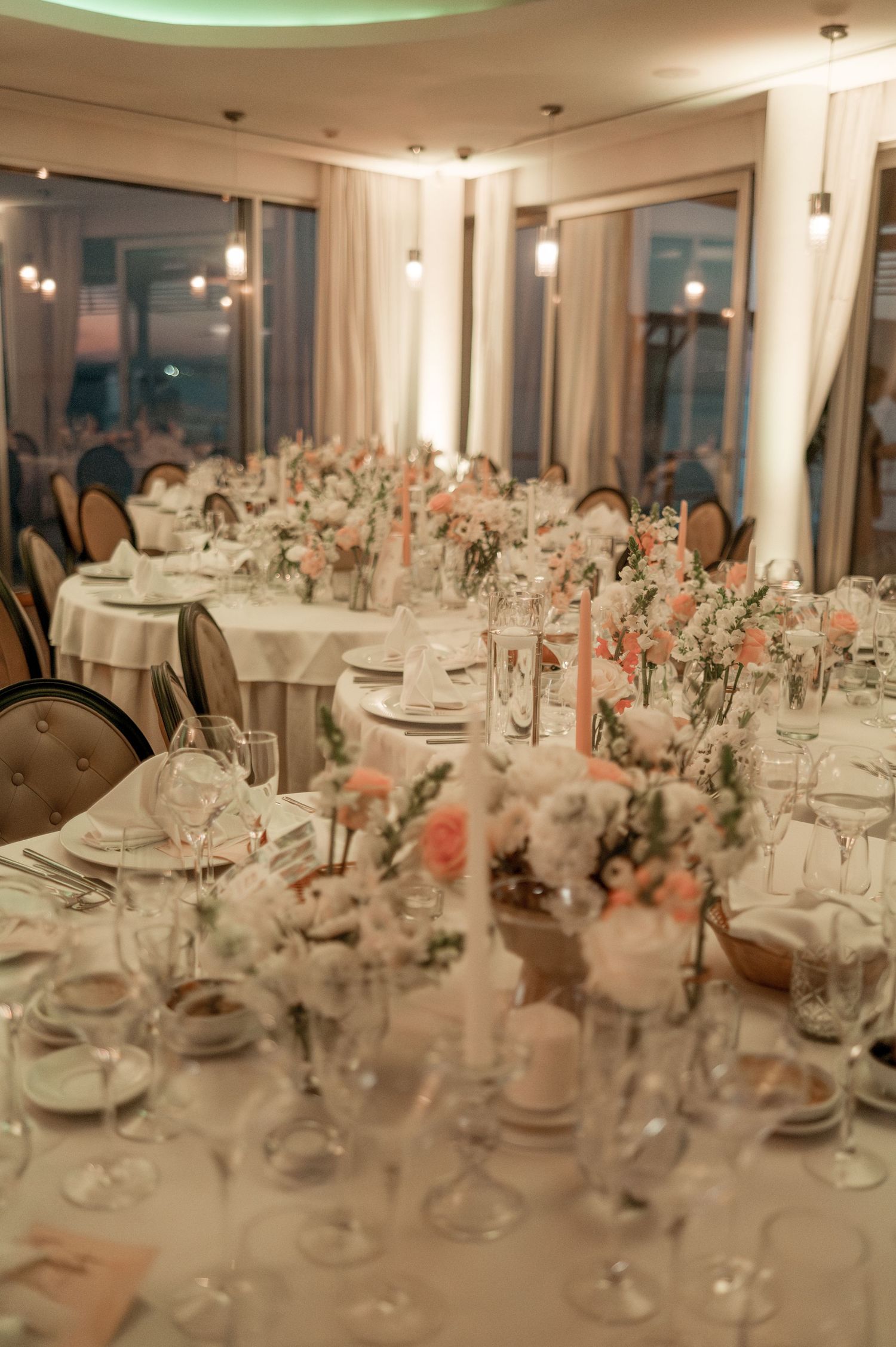 Wedding details photographed with a natural and timeless style.