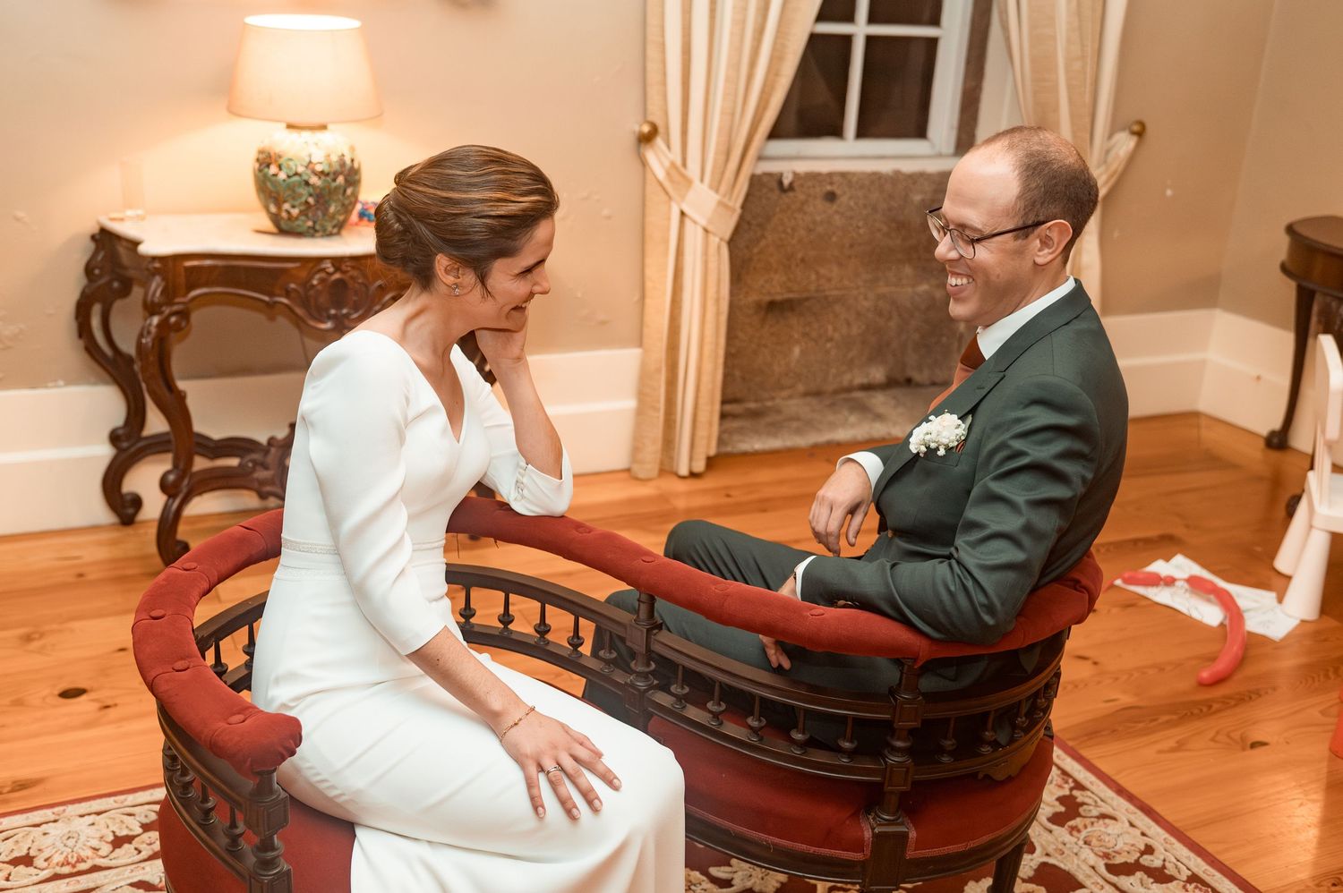 Bride and groom in Porto during a romantic winter wedding with holiday atmosphere.