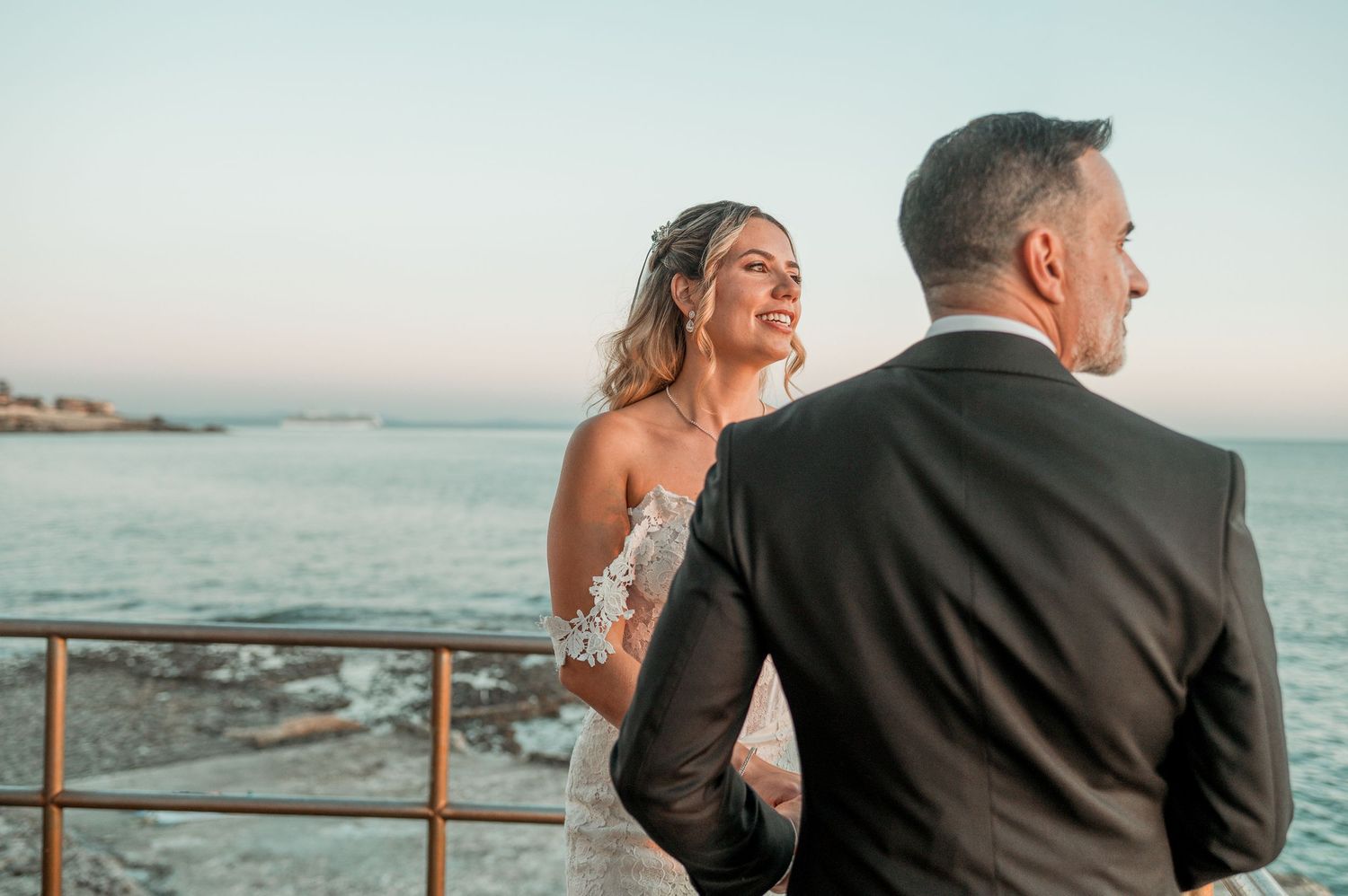 Seaside wedding in Parede, Portugal, with ocean views and golden sunset light near Lisbon.