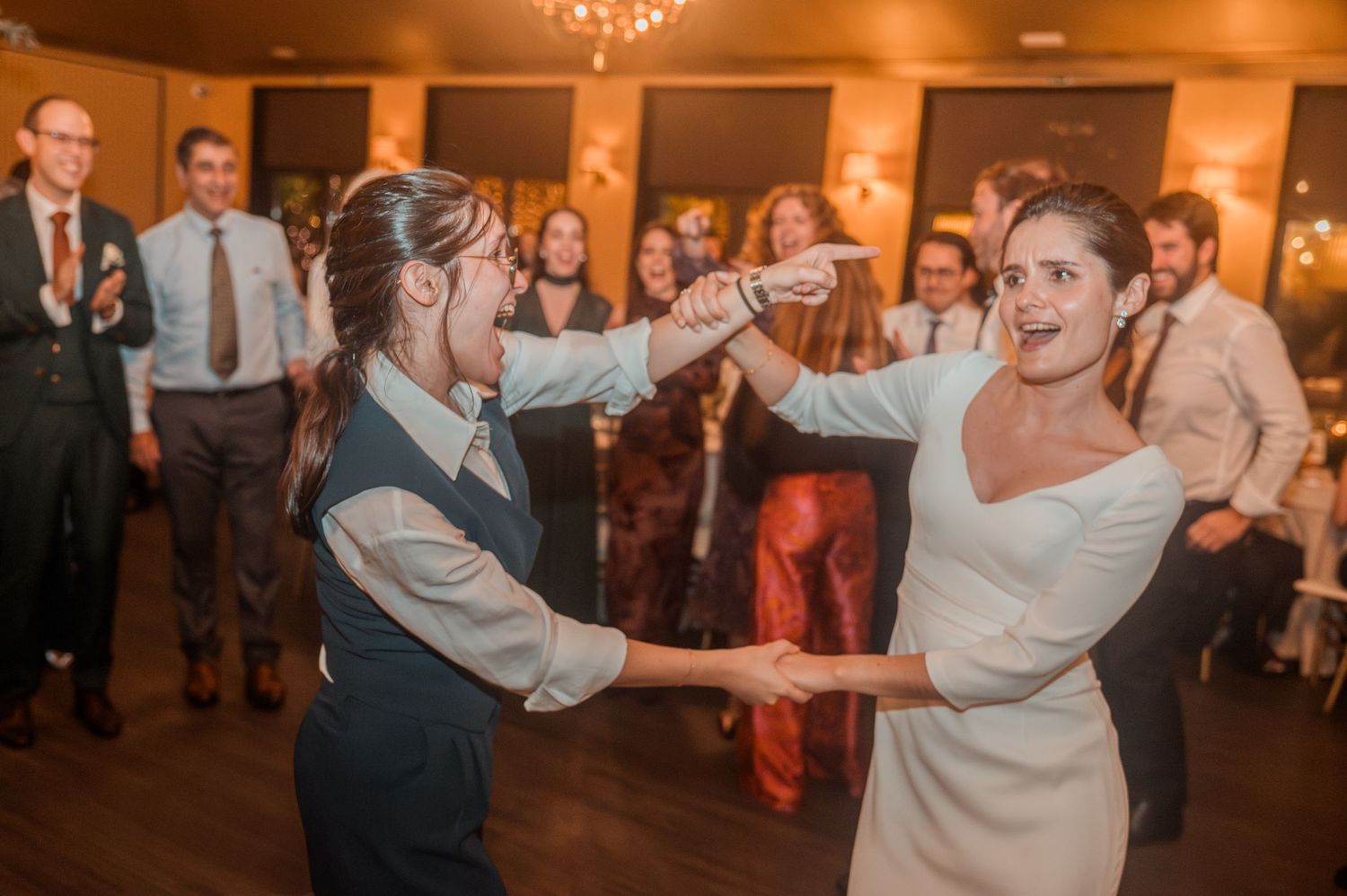Destination wedding in Porto during Christmas season with elegant winter details.