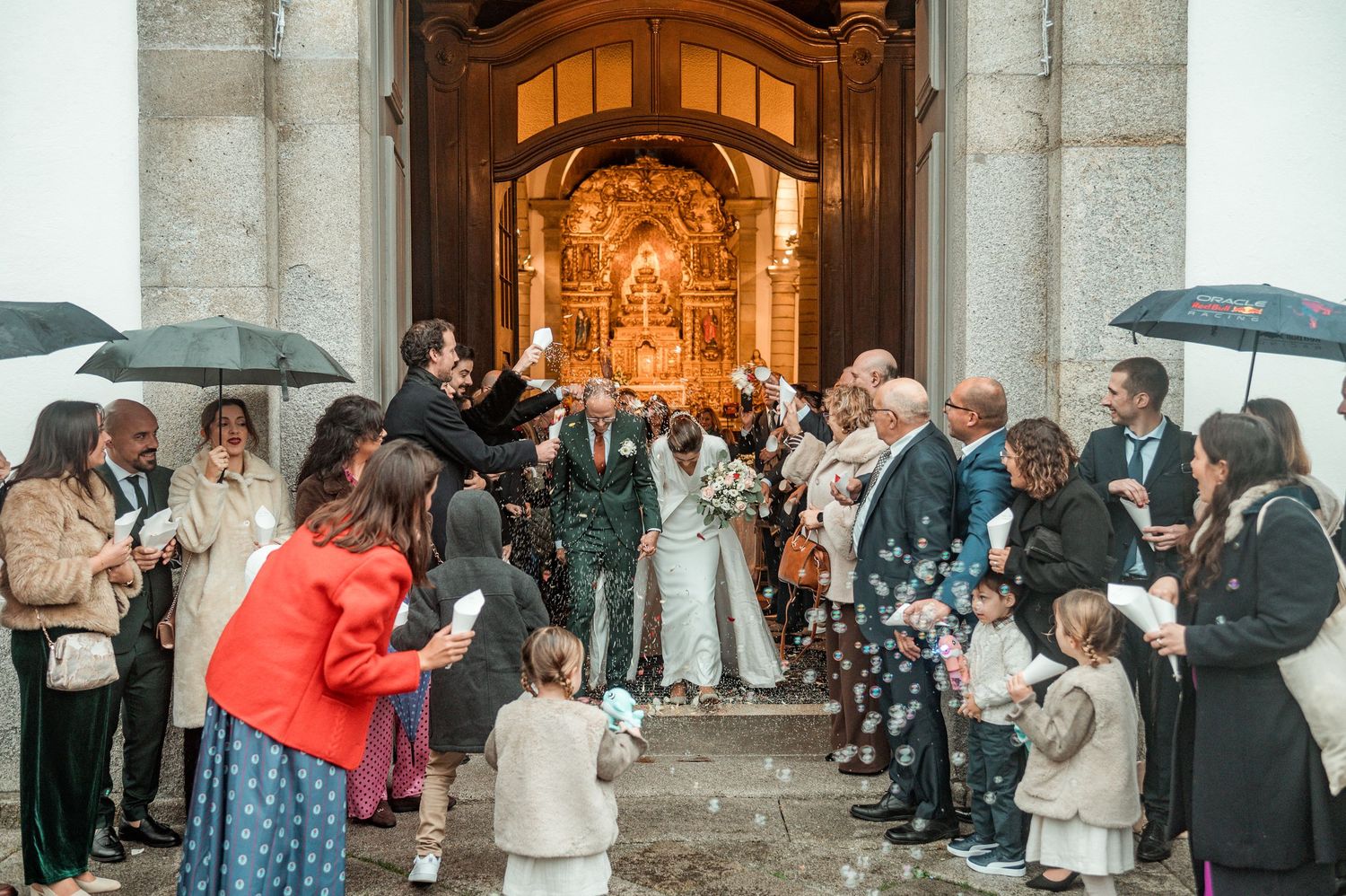 Emotional winter wedding celebration in Porto with cozy and festive atmosphere.