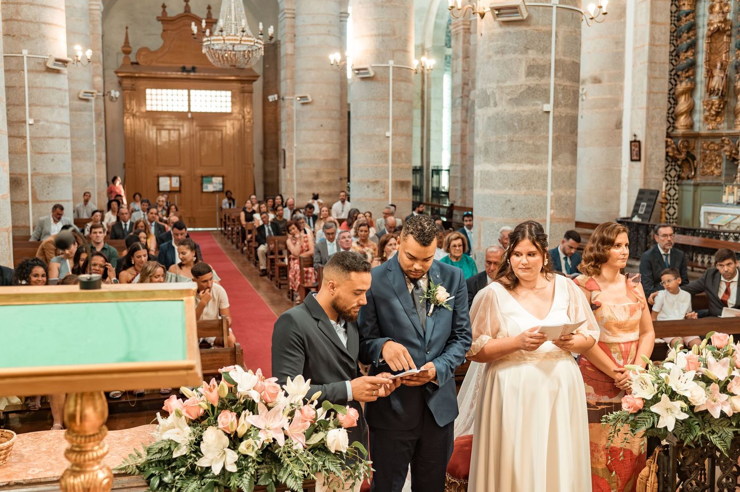 Destination wedding photography in Alentejo with authentic and intimate moments.