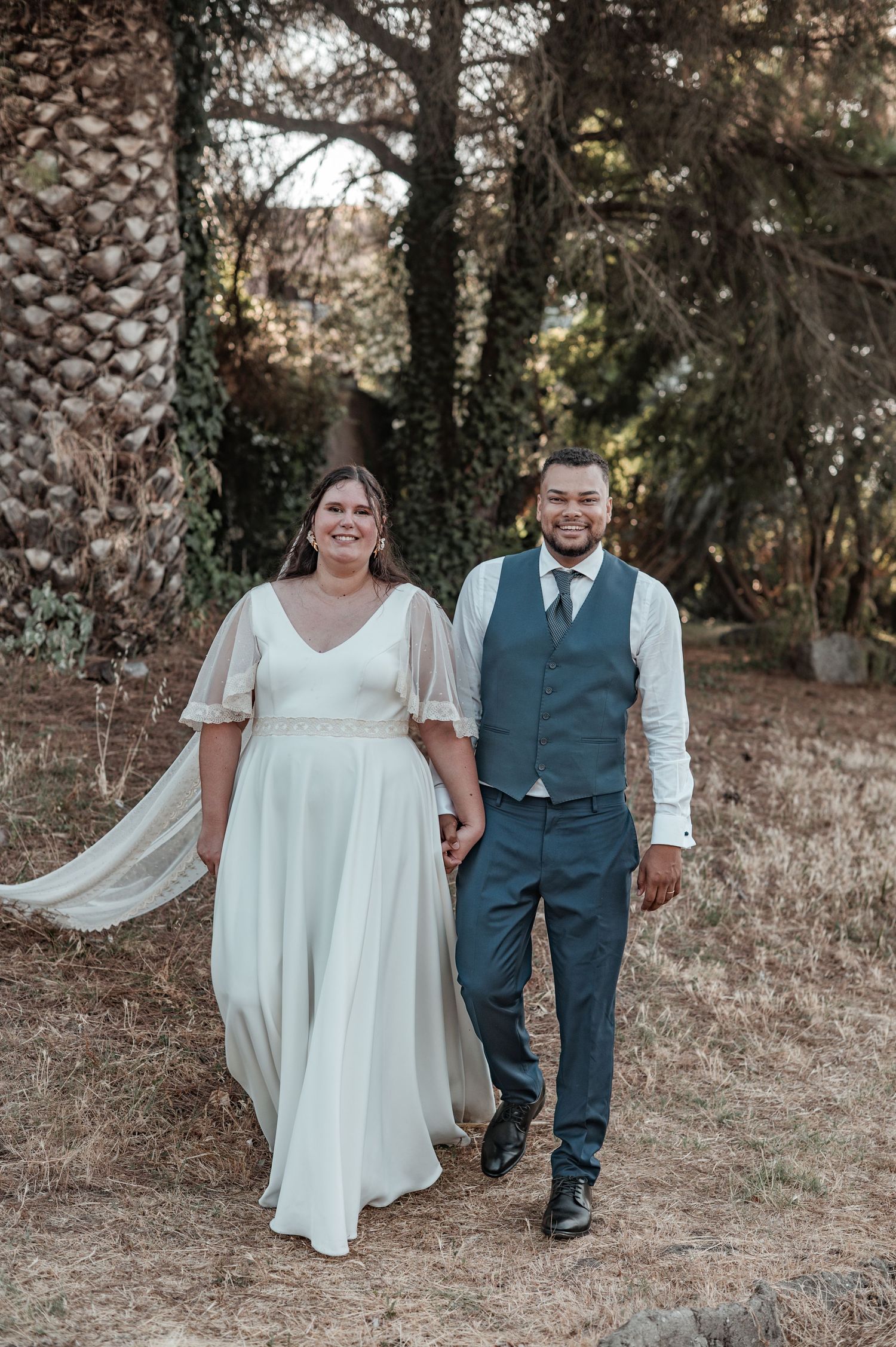 Destination wedding photography in Alentejo with authentic and intimate moments.