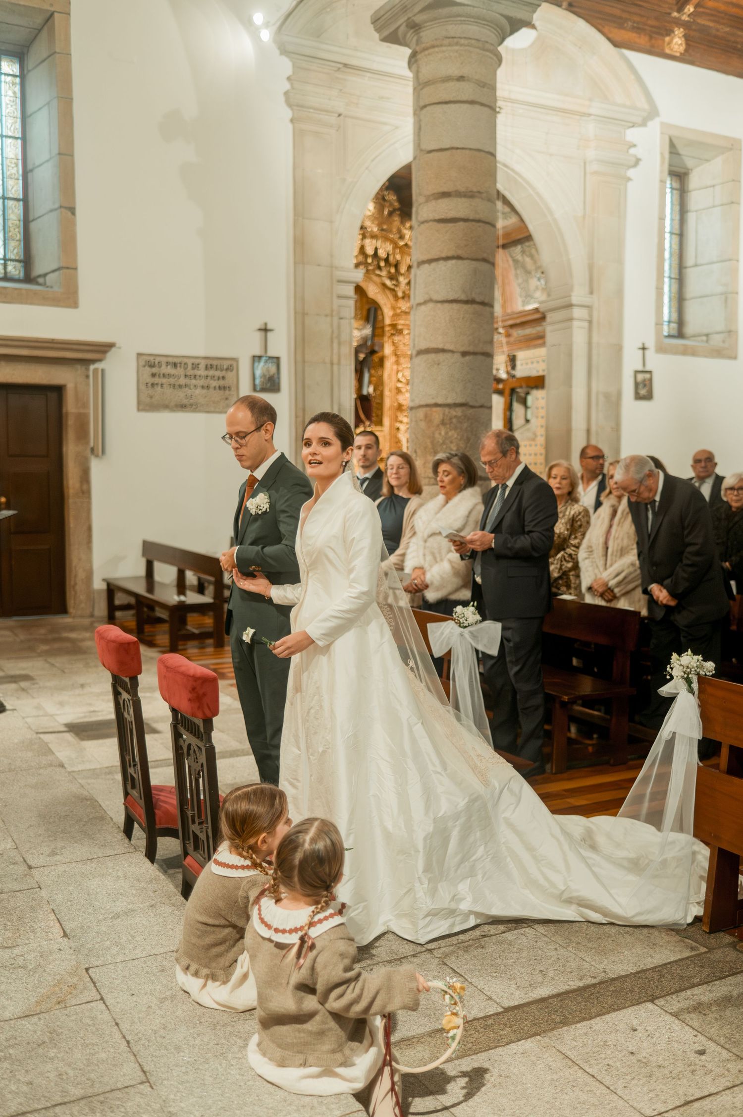 Emotional winter wedding celebration in Porto with cozy and festive atmosphere.