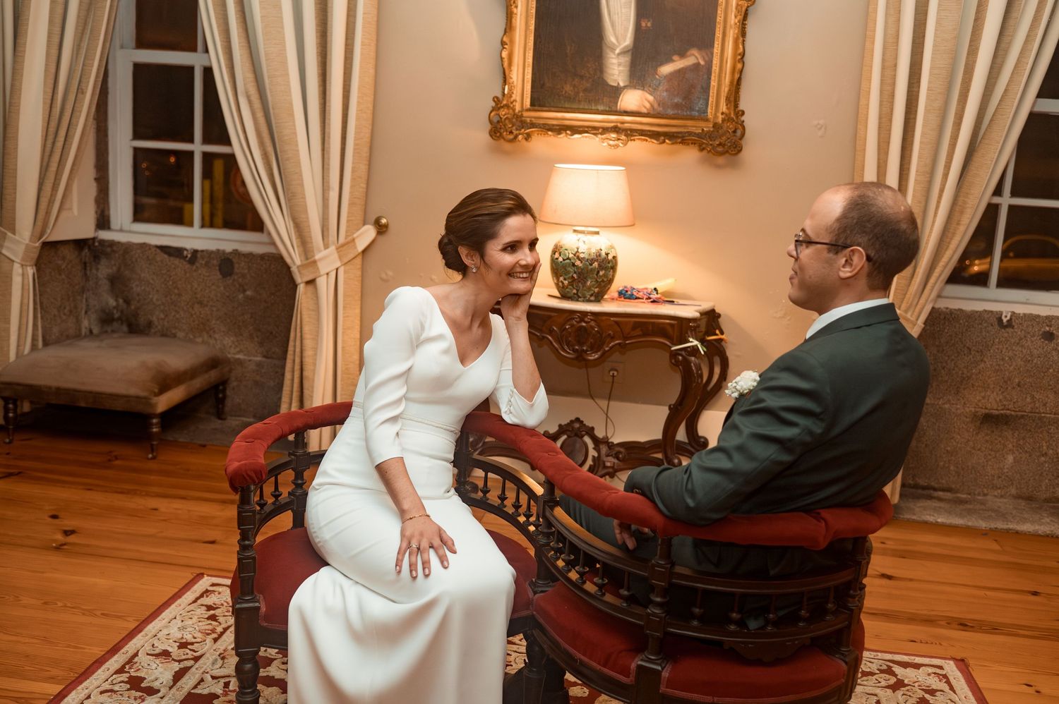 Bride and groom in Porto during a romantic winter wedding with holiday atmosphere.
