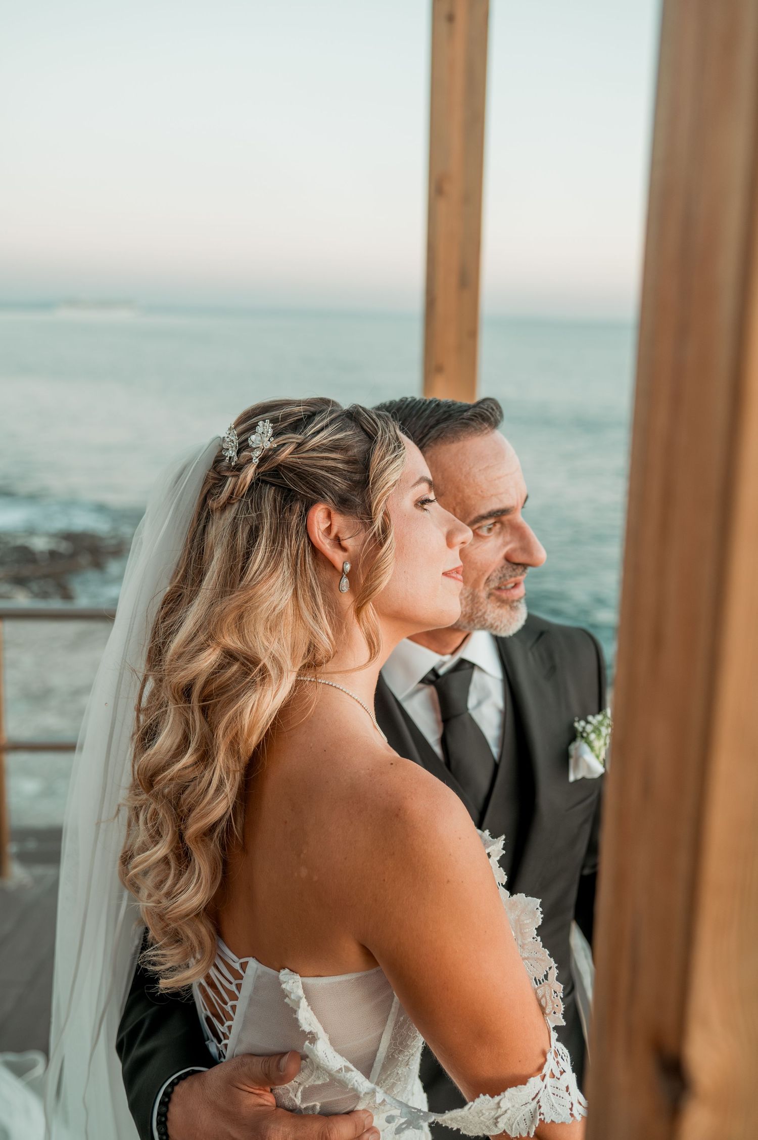 Seaside wedding in Parede, Portugal, with ocean views and golden sunset light near Lisbon.
