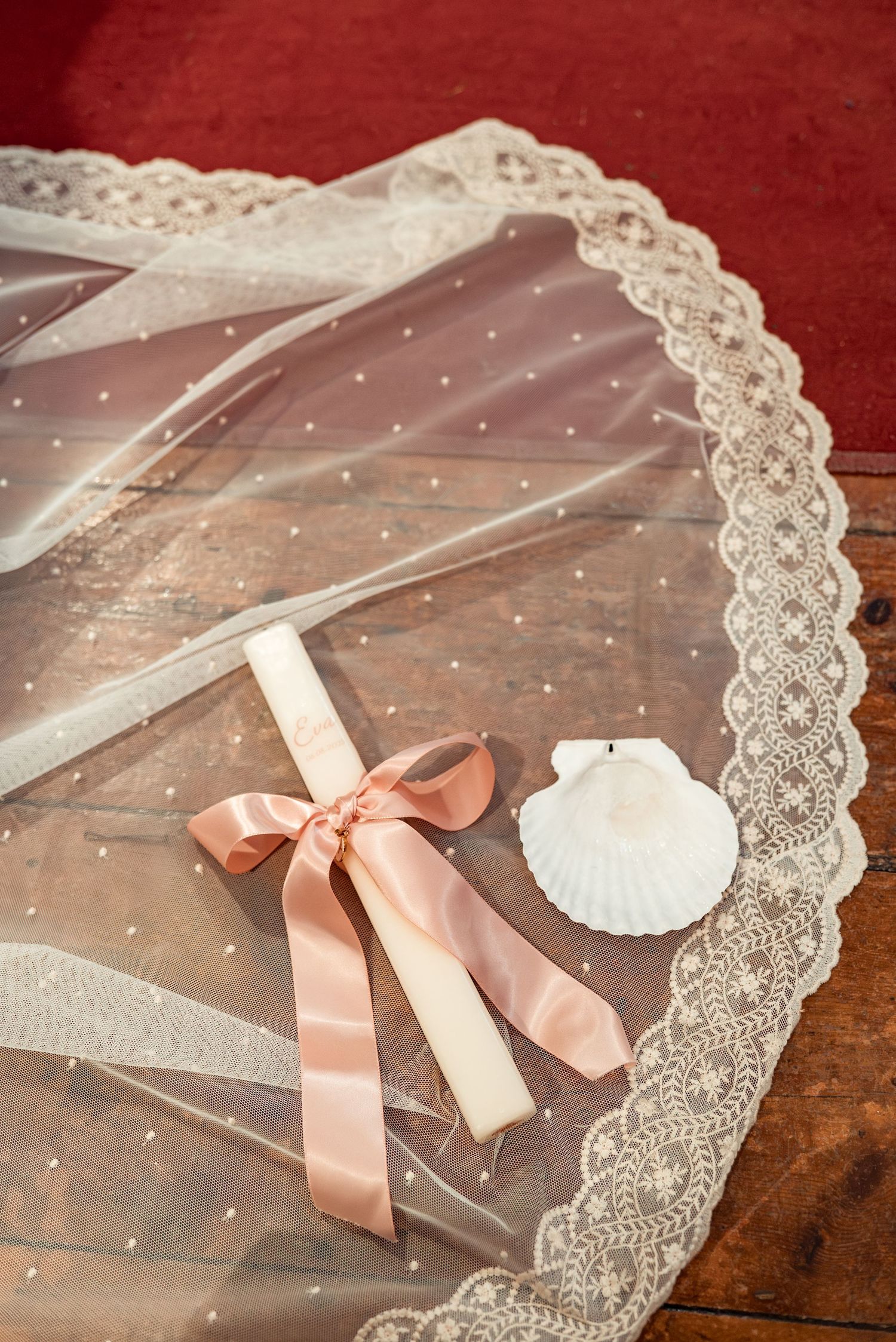 Destination wedding photography in Alentejo with authentic and intimate moments.