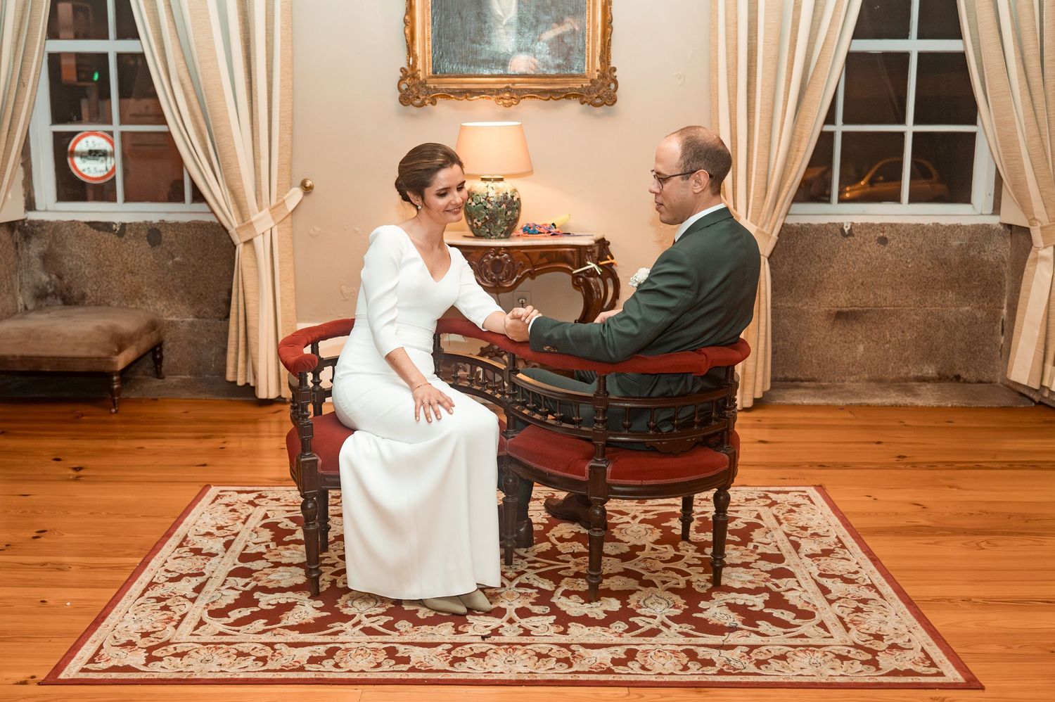 Bride and groom in Porto during a romantic winter wedding with holiday atmosphere.