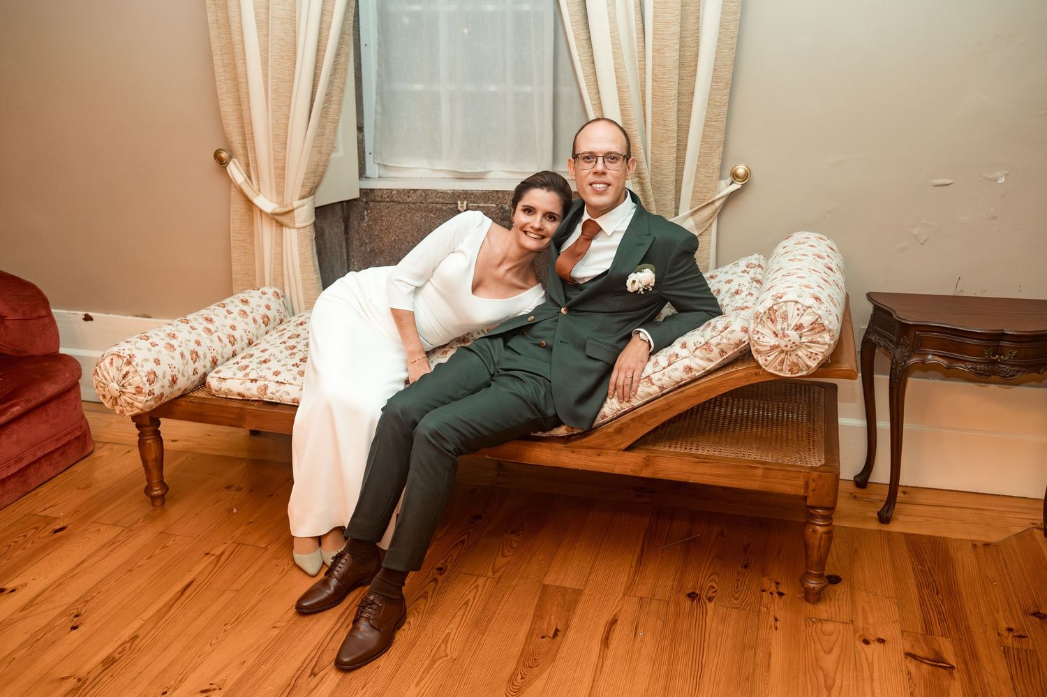Bride and groom in Porto during a romantic winter wedding with holiday atmosphere.