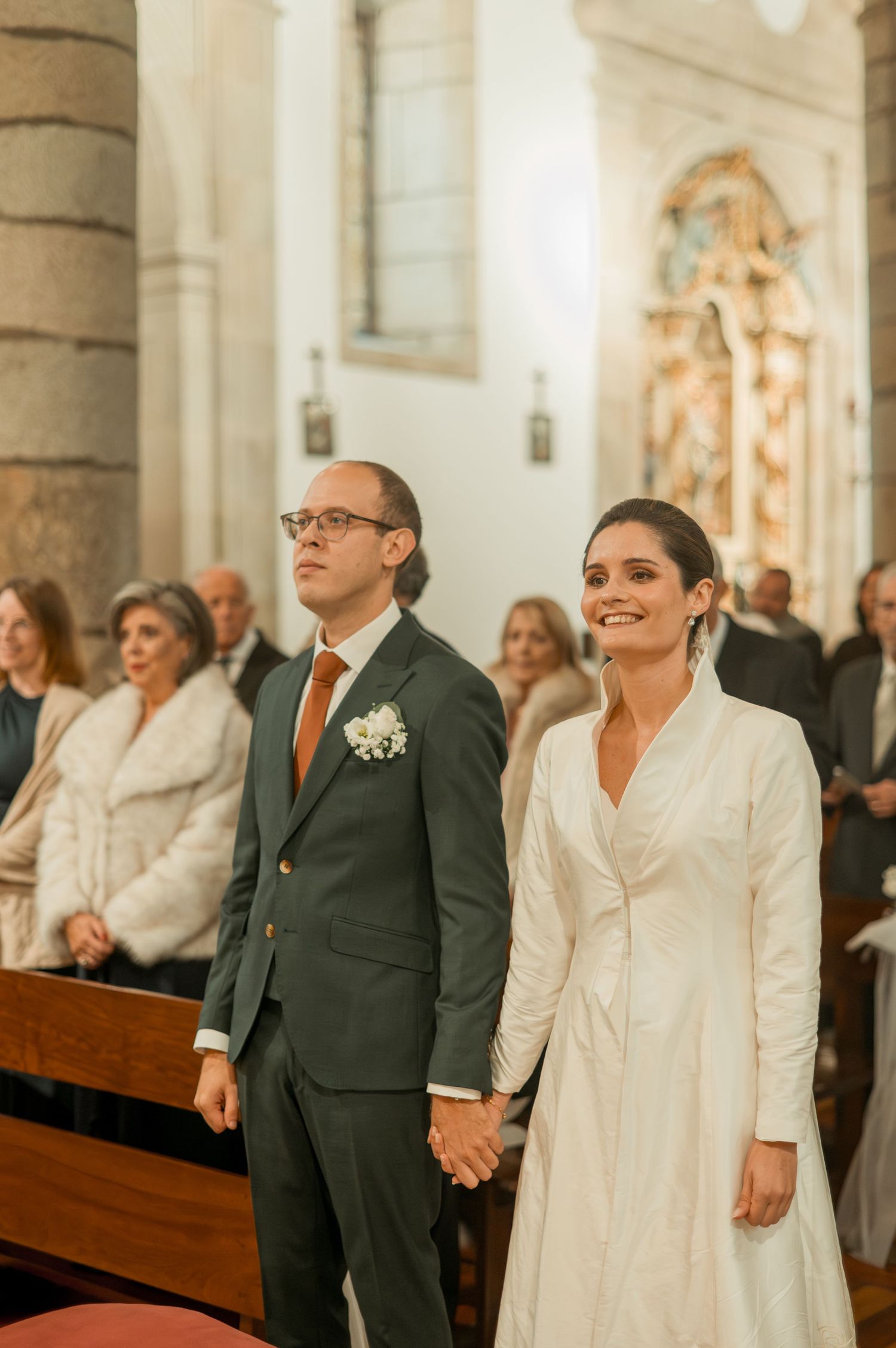 Emotional winter wedding celebration in Porto with cozy and festive atmosphere.