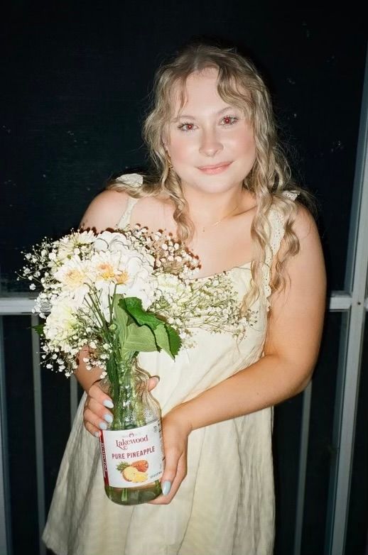 girl with flower bouquet