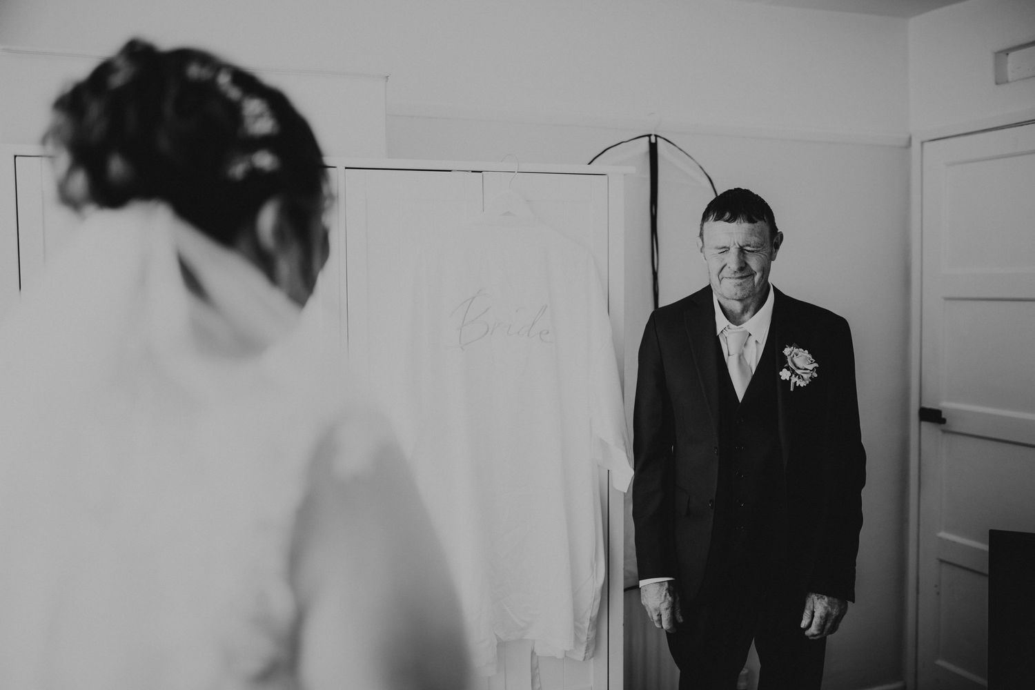 cornwall wedding photographer first look