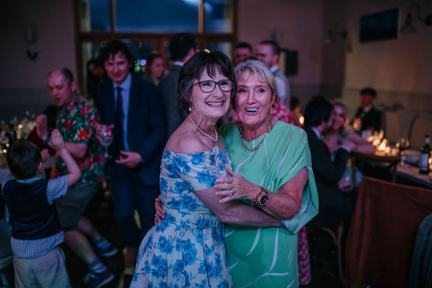 guest wedding photography