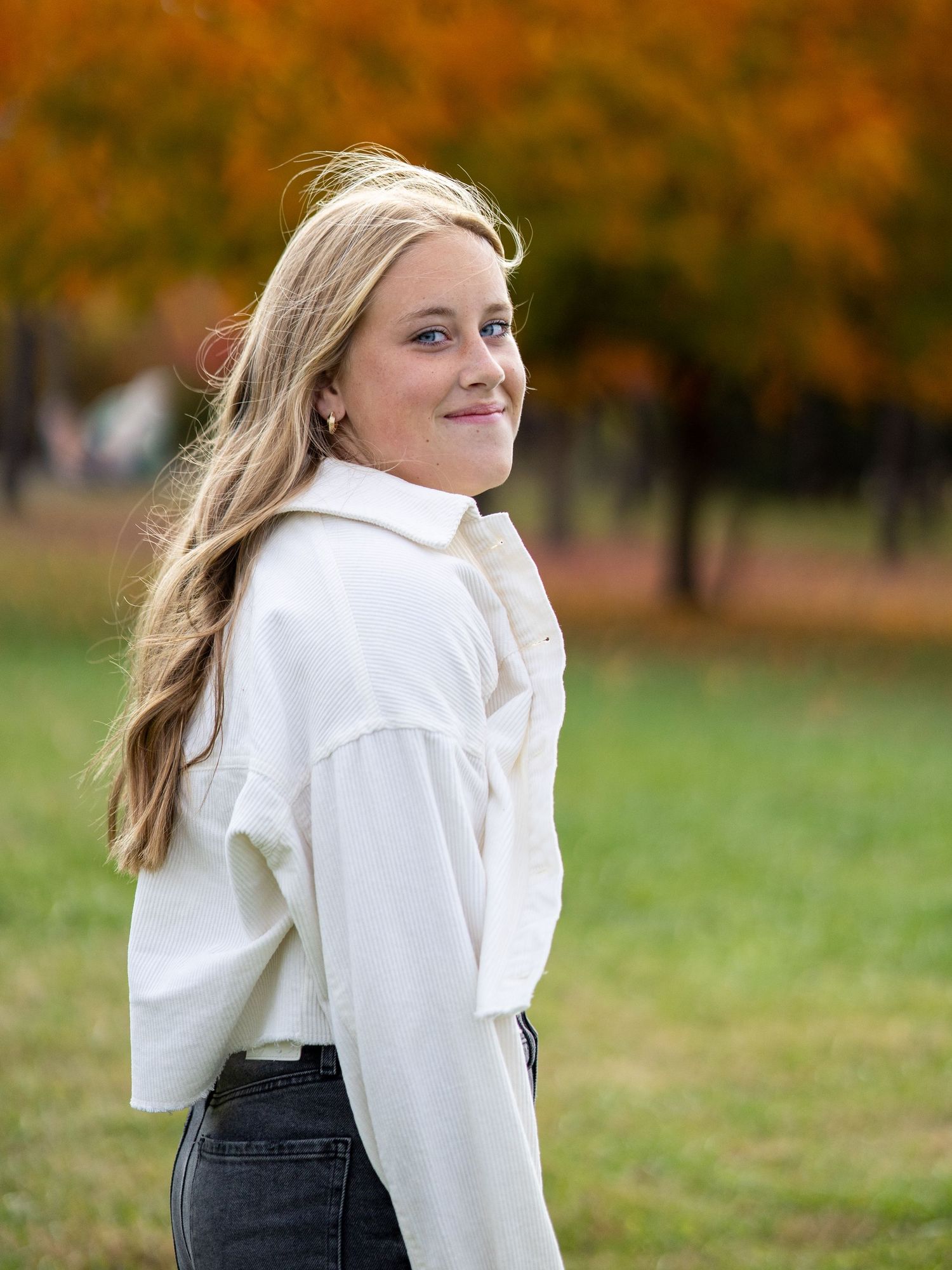 senior girl portrait candid with fall colors