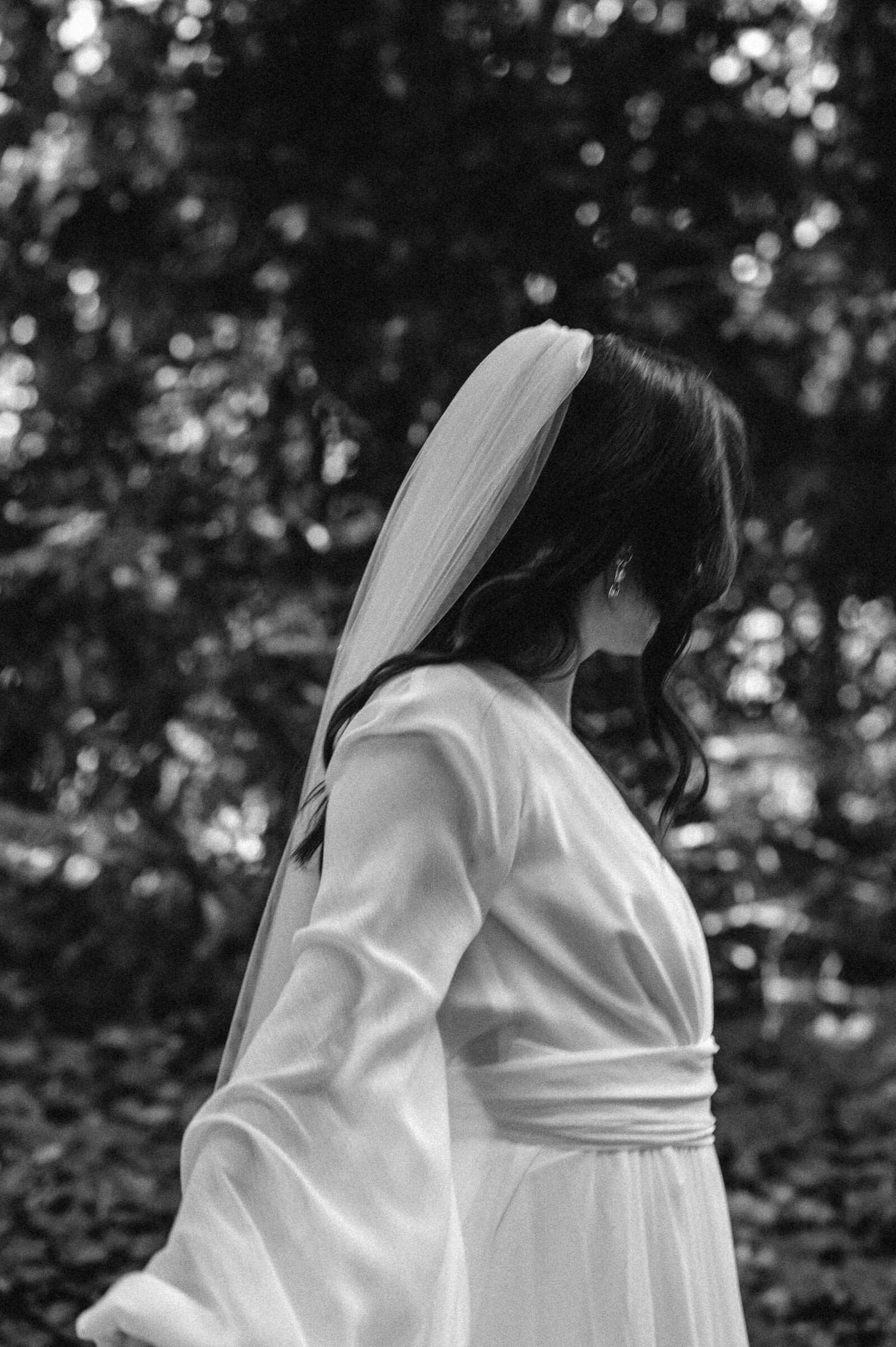 Hochzeitsfotografie Zürich Portrait Braut im Garten