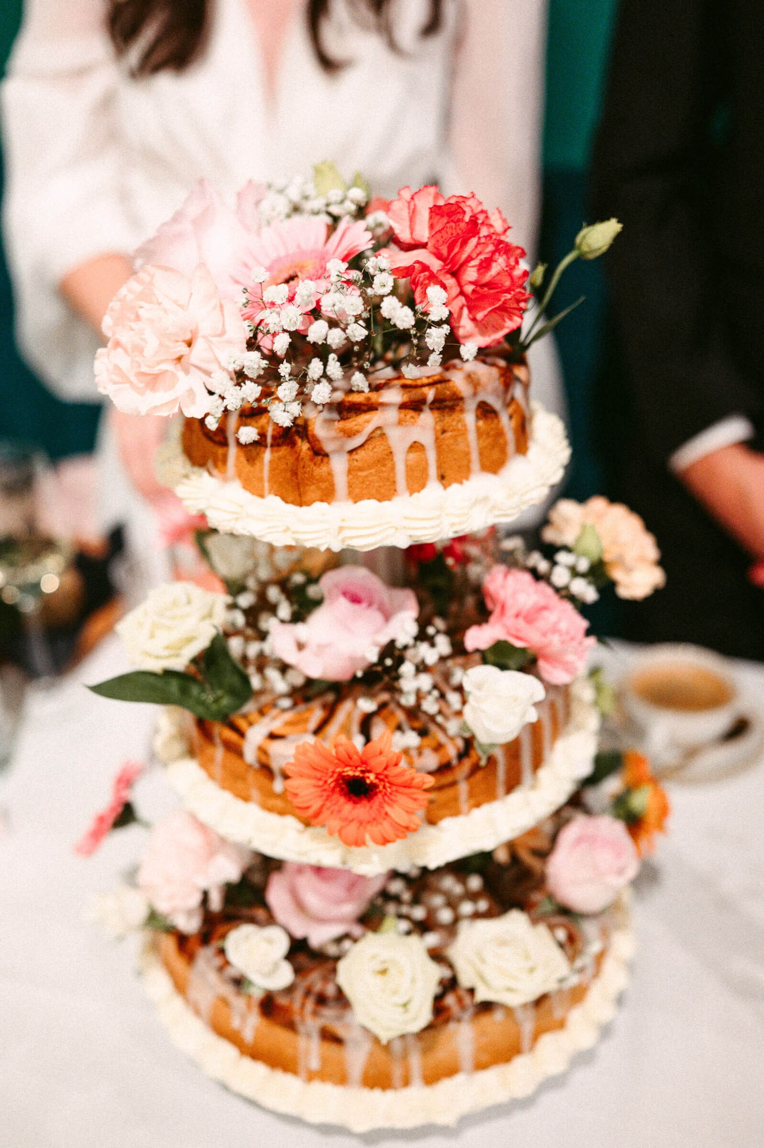 Hochzeitsfotografie Zürich Hochzeitstorte Zimtschnecken Moon