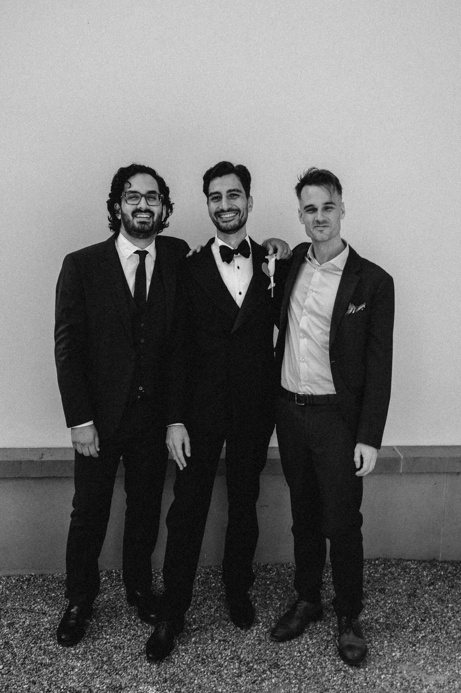 Hochzeitsfotografie Zürich Portrait Bräutigam und Trauzeugen