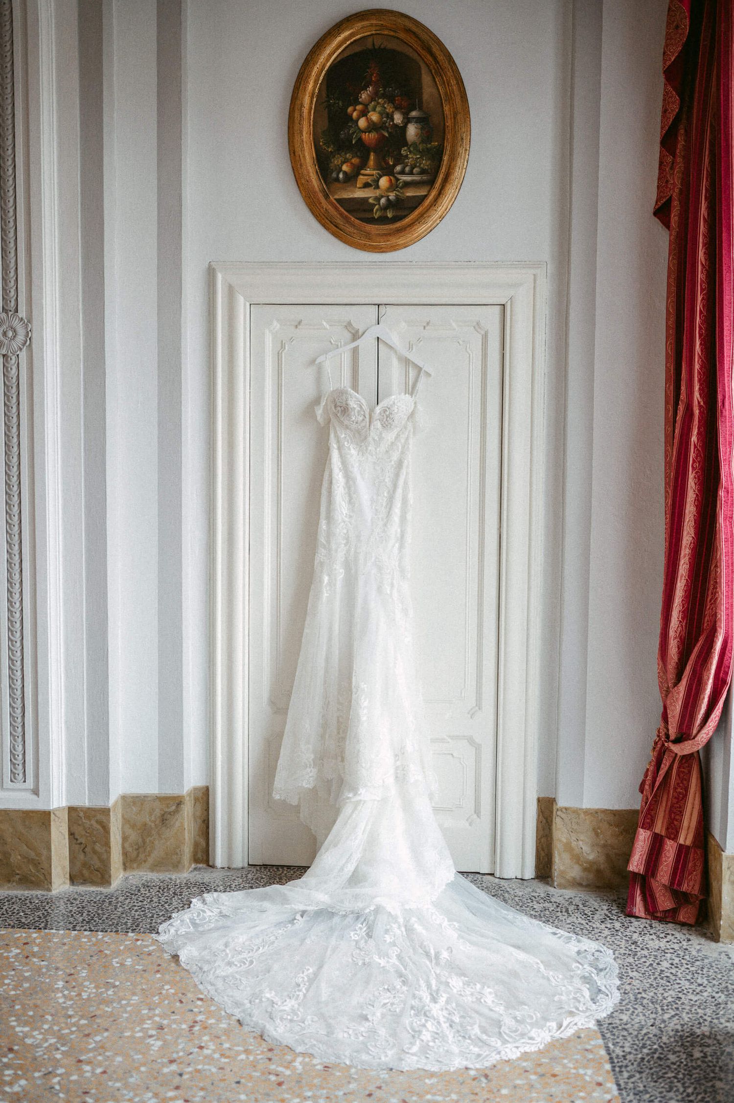 Hochzeitsfotografie Italien Brautkleid