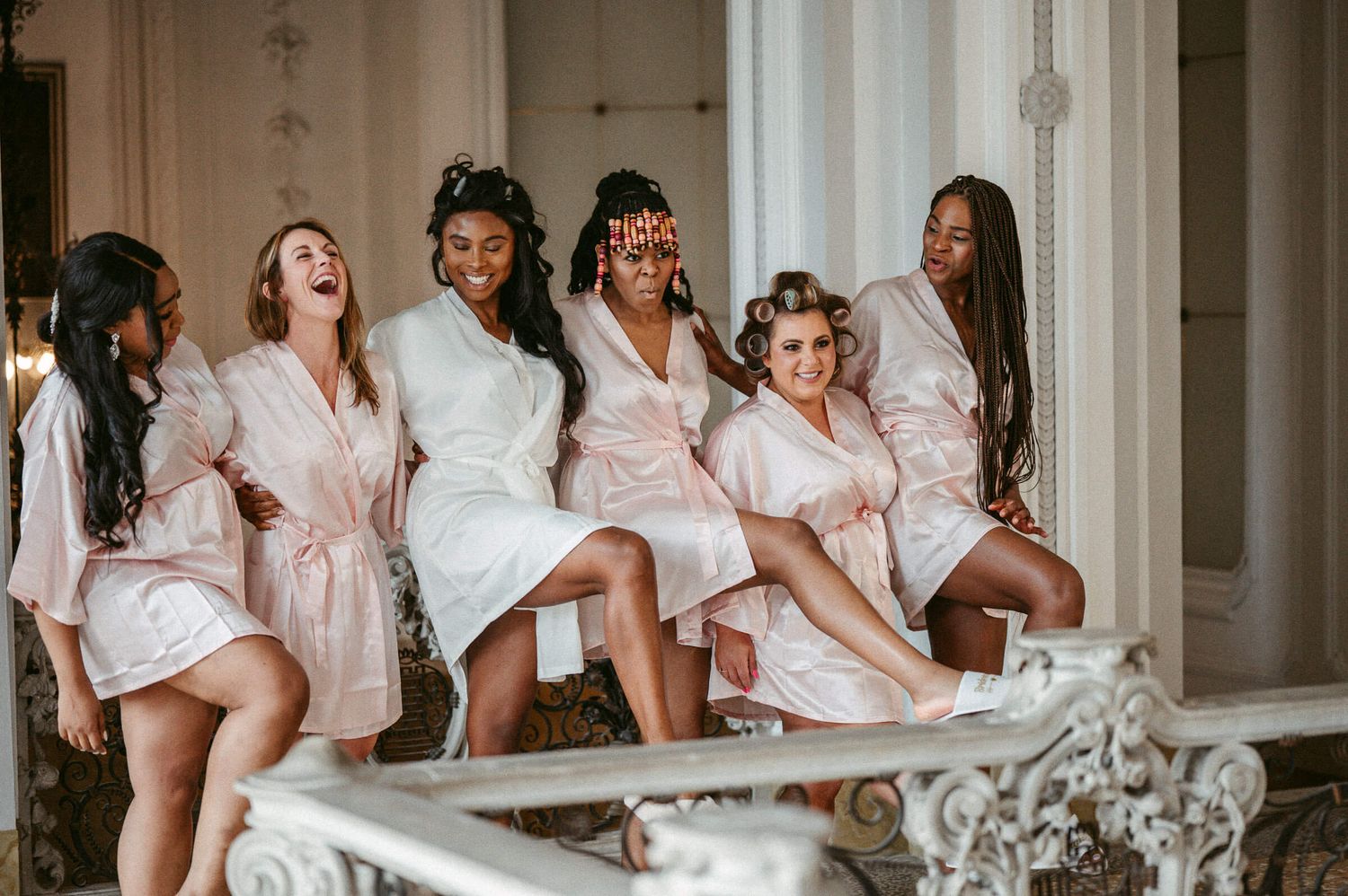 Hochzeitsfotografie Italien Bridesmaids Tanz Getting Ready