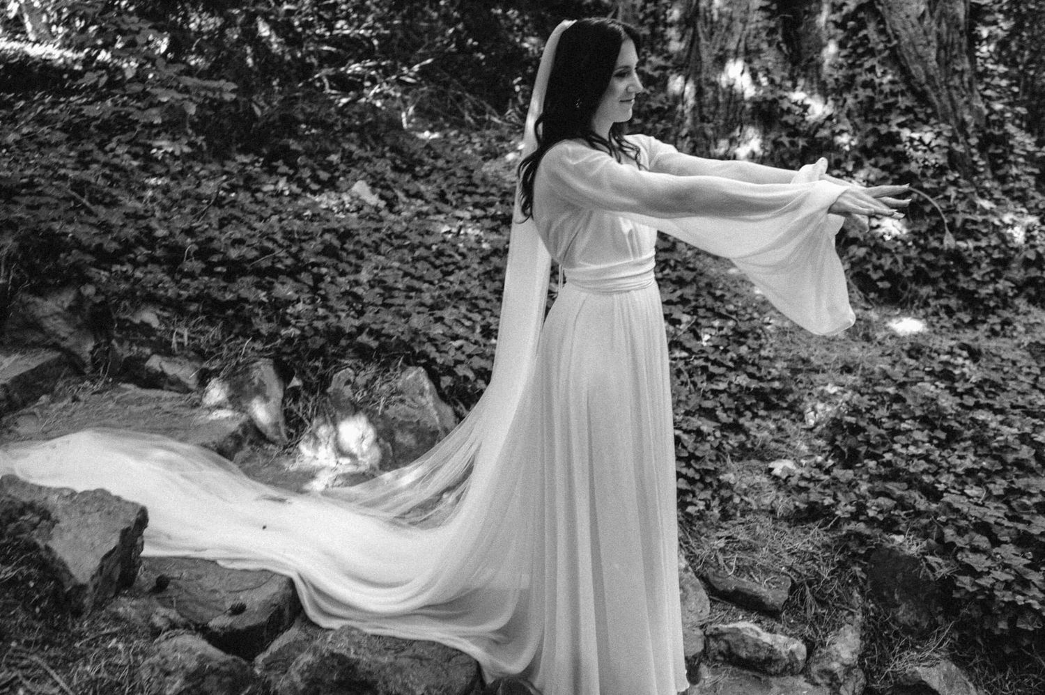 Hochzeitsfotografie Zürich Portrait Braut im Garten