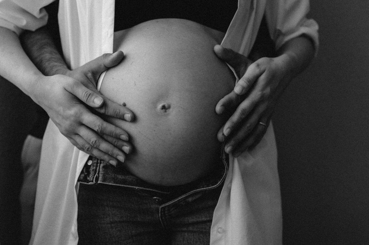 Schwangerschaftsfotografie St.Gallen Portrait Babybauch