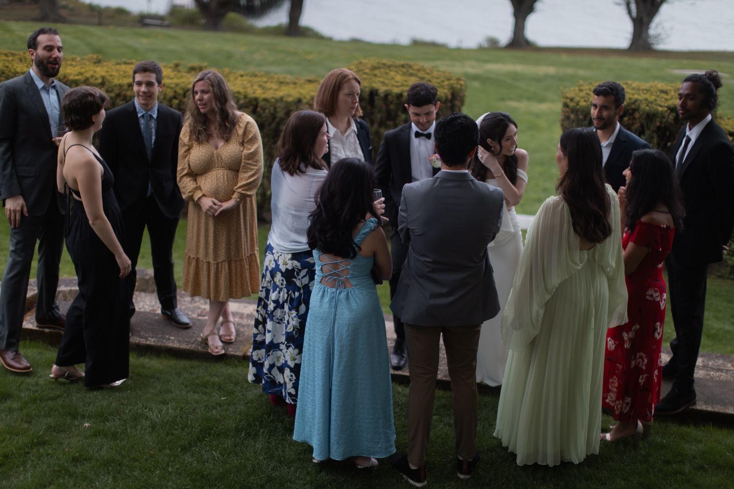 wedding guests gathering at cocktail hour