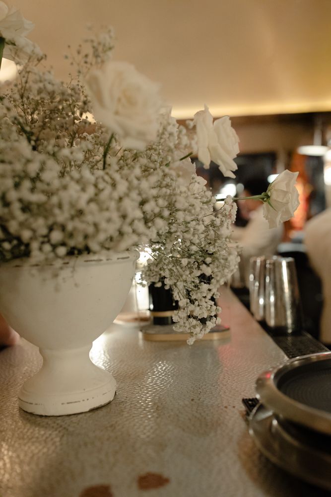 baby's breath floral arrangement