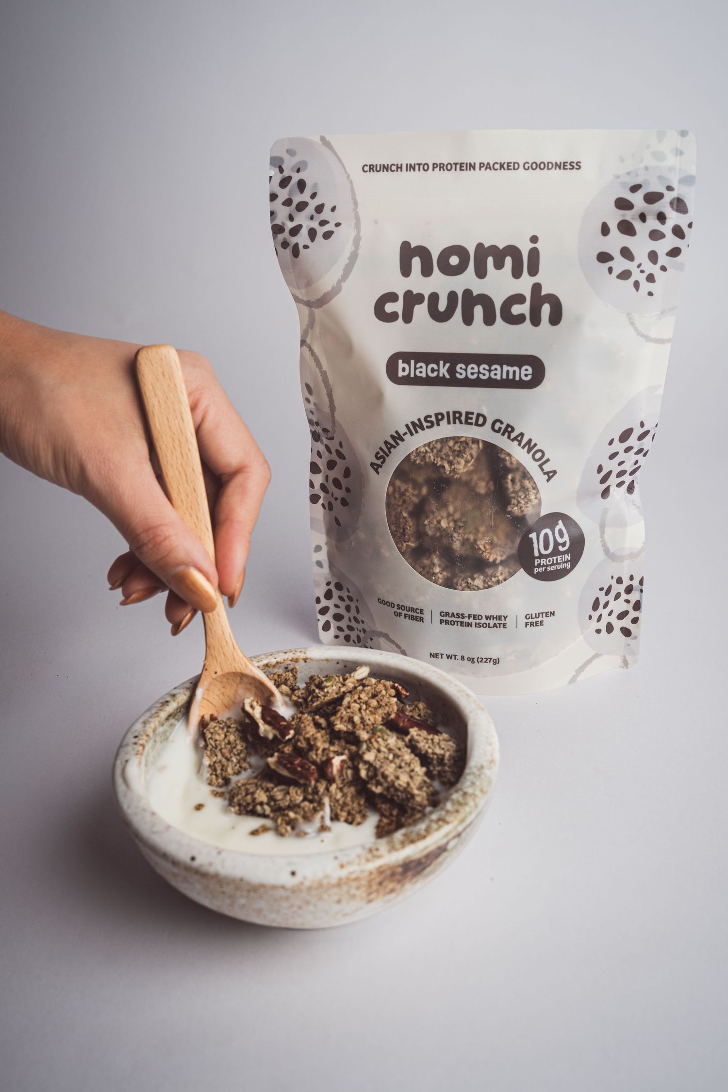 nomicrunch granola bowl