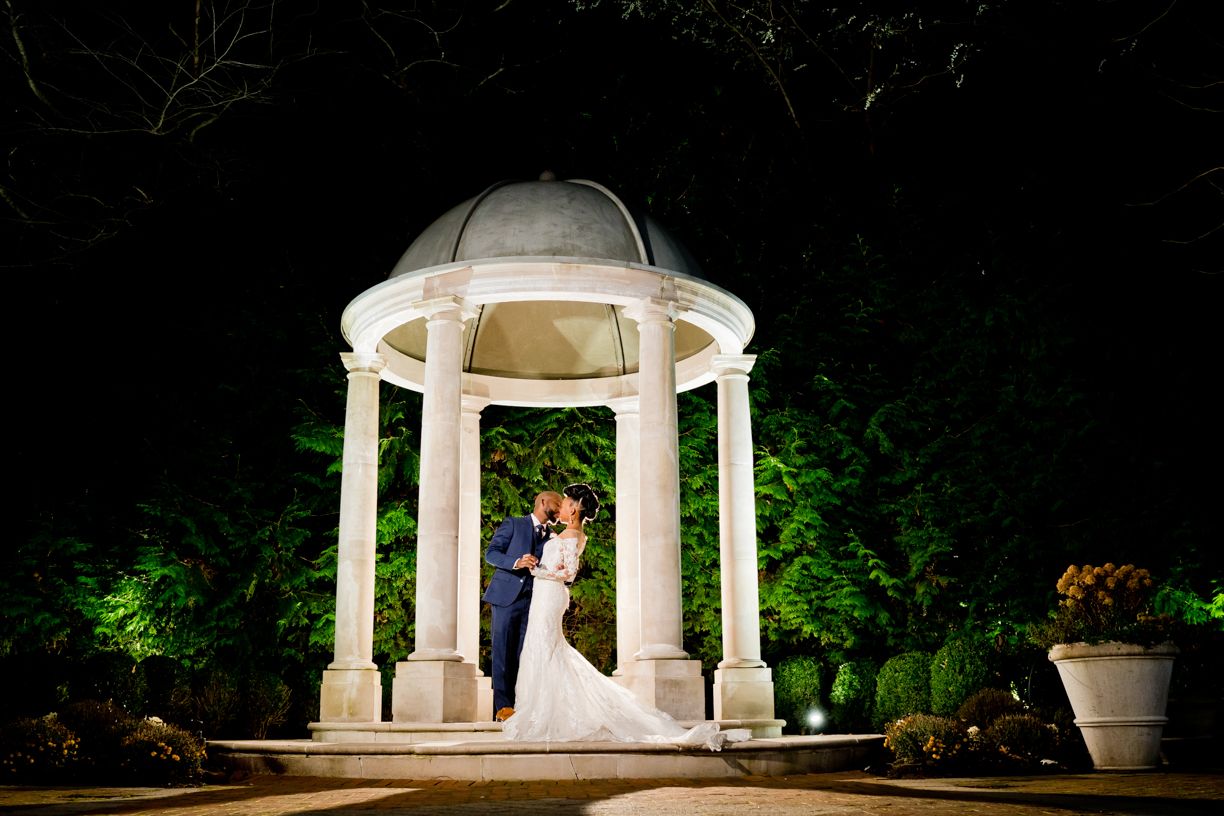 creative night time wedding portraits