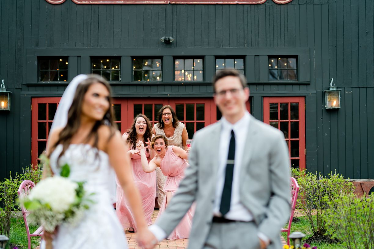 creative fun wedding photos
