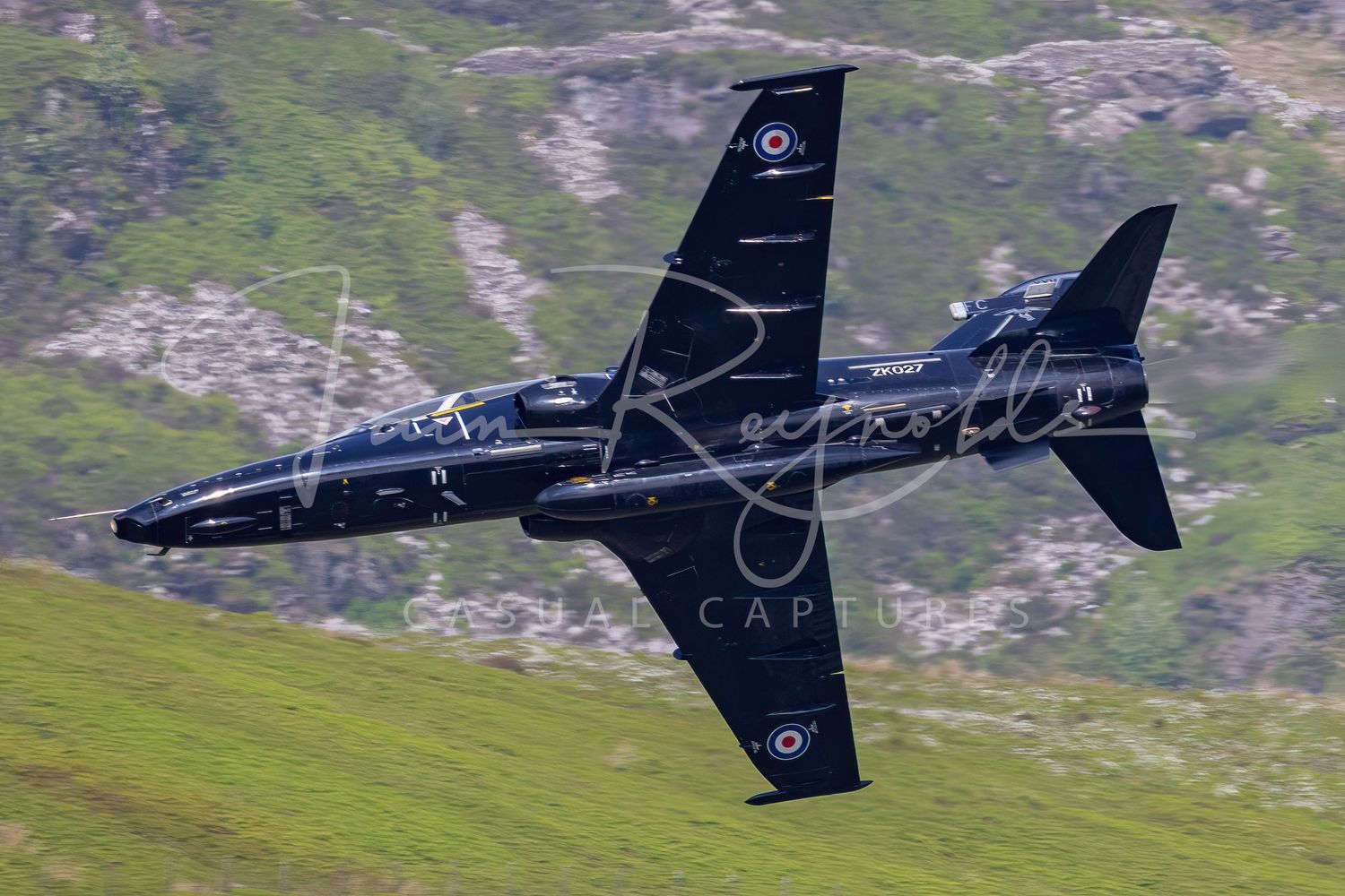 Casual Captures at the Mach Loop