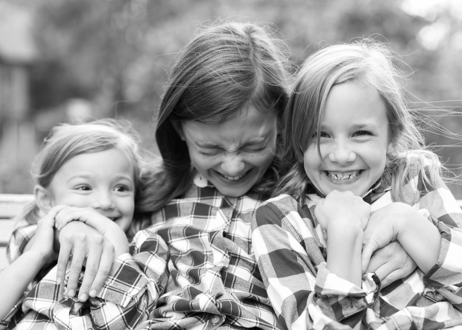 Sisters, outdoor family session, natural light photography