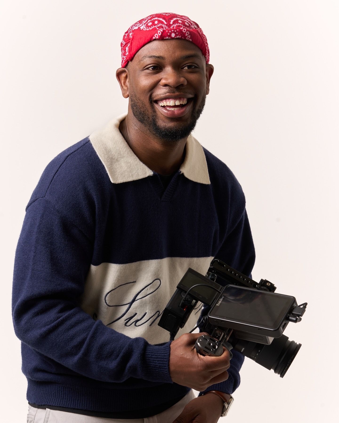 Cinematic photographer
Editorial photographer
Documentary-style photographer
Fashion photographer
Music photographer
Portrait specialist
Sto