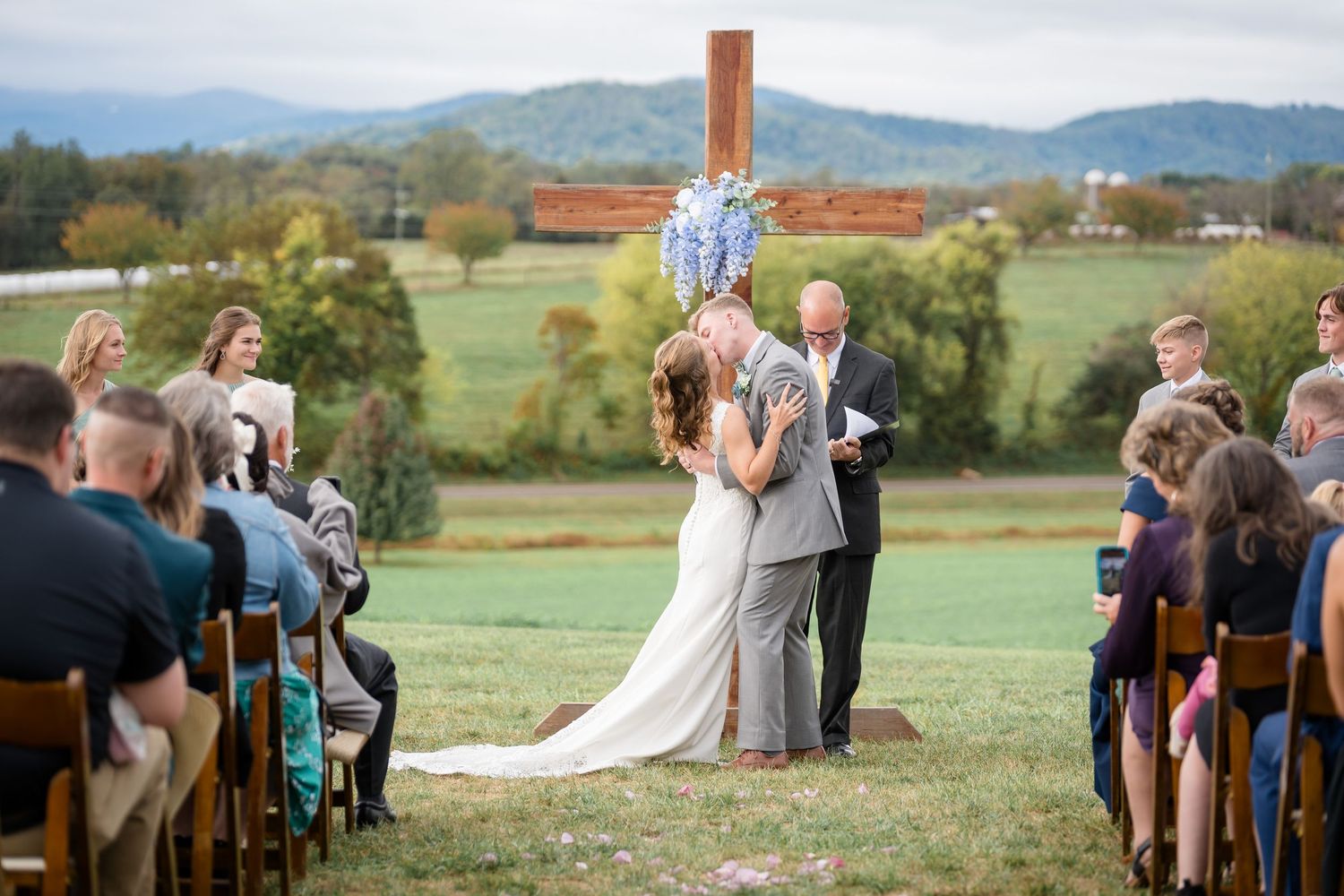 Wedding at Renback Barn in Rochelle, VA