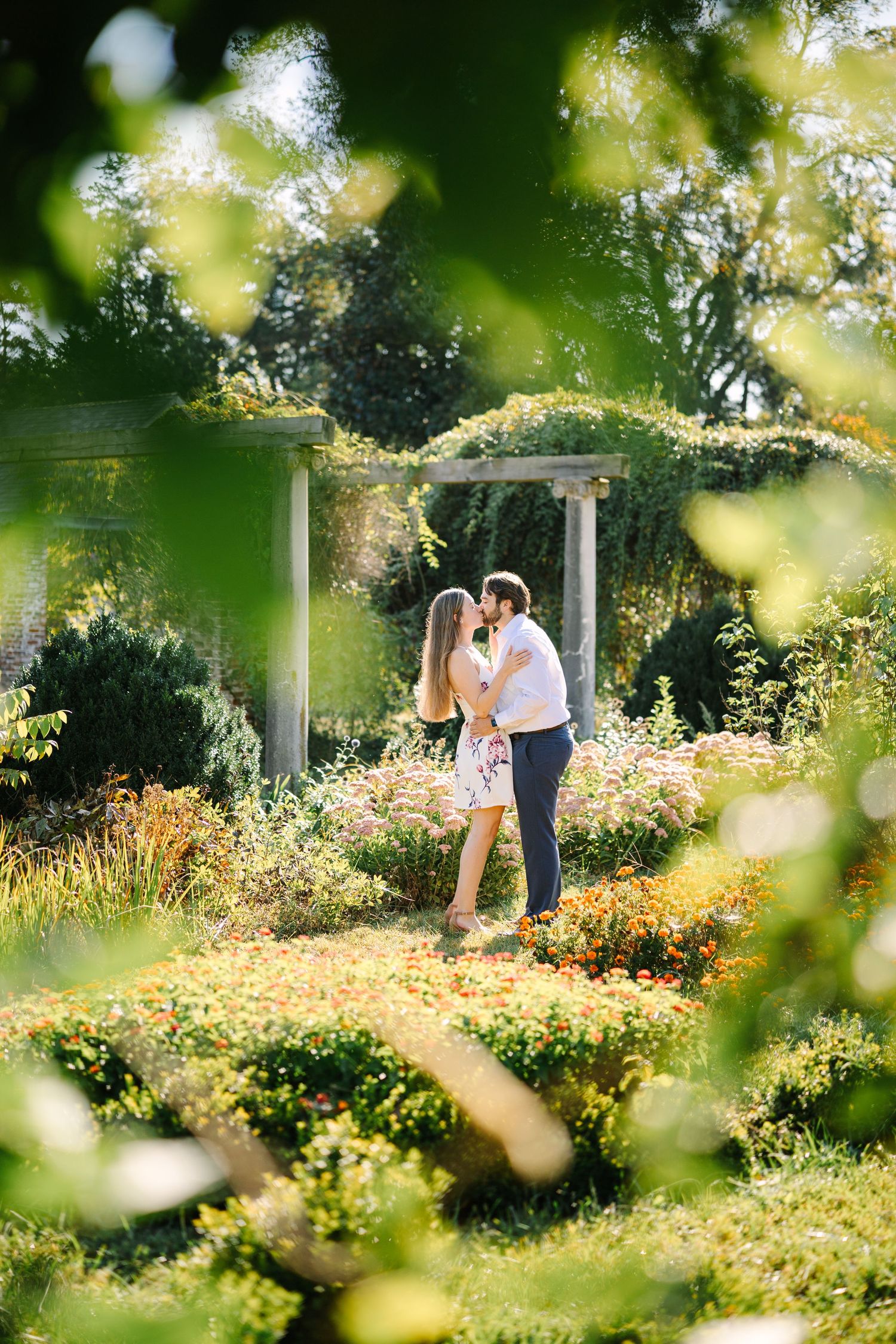 Engagement session at Chatham Manor in Fredericksburg, VA