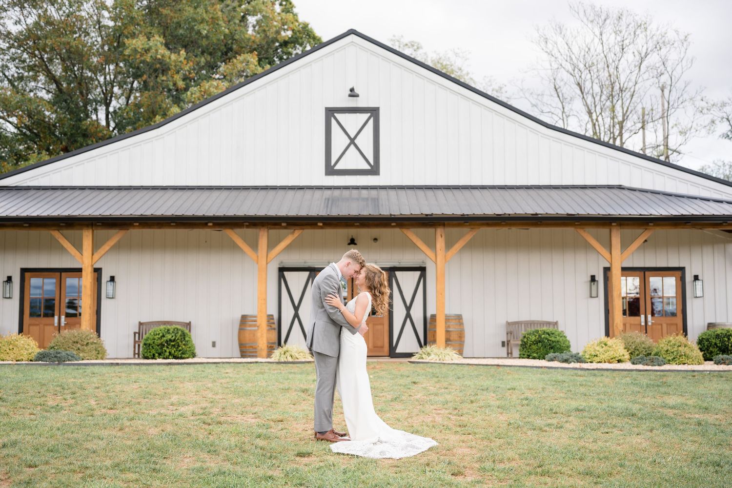 Wedding at Renback Barn in Rochelle, VA