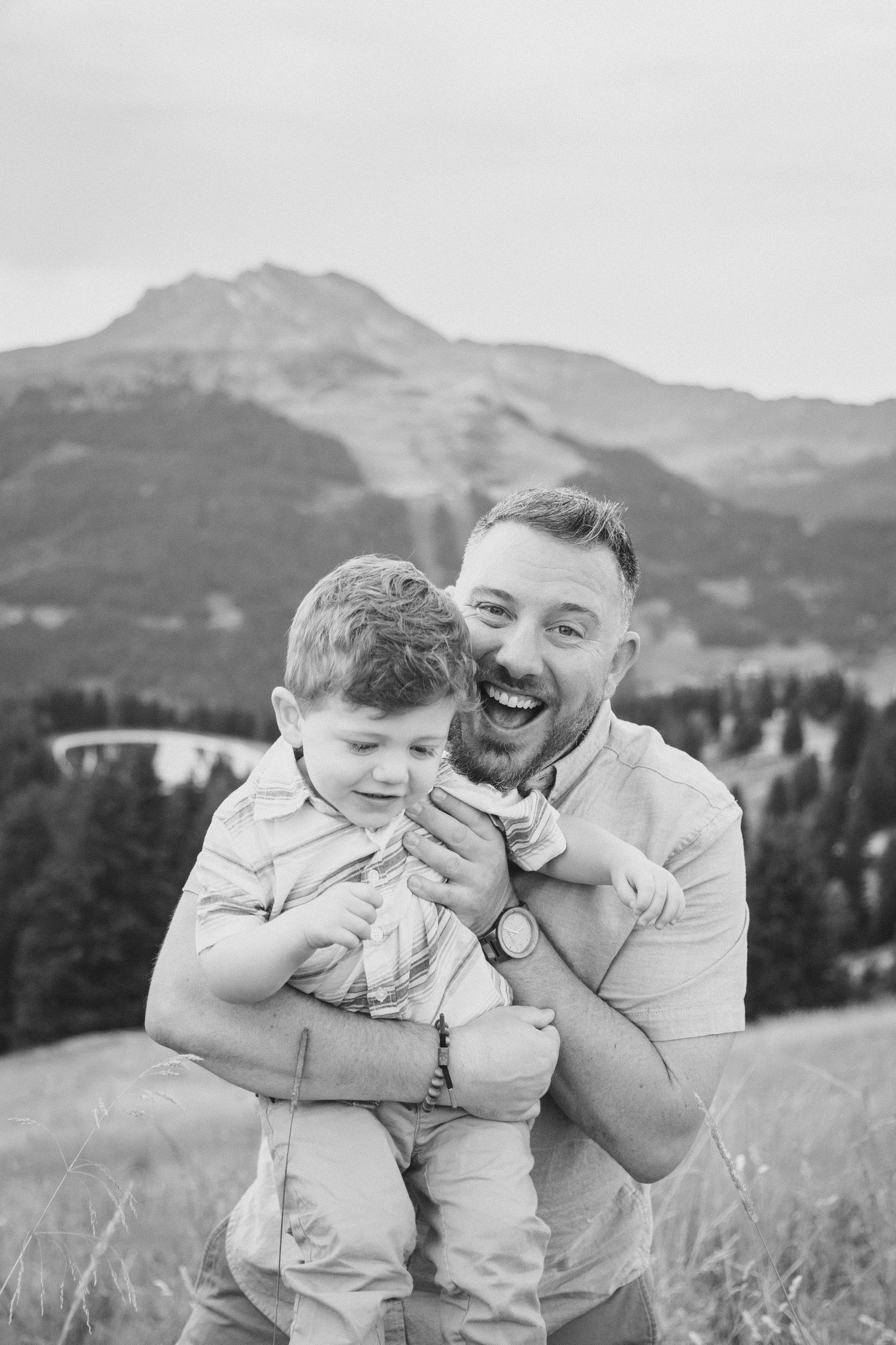 Family photography in morzine. Natural style family photographer based in Morzine. Family photography session in Les Gets and Morzine.