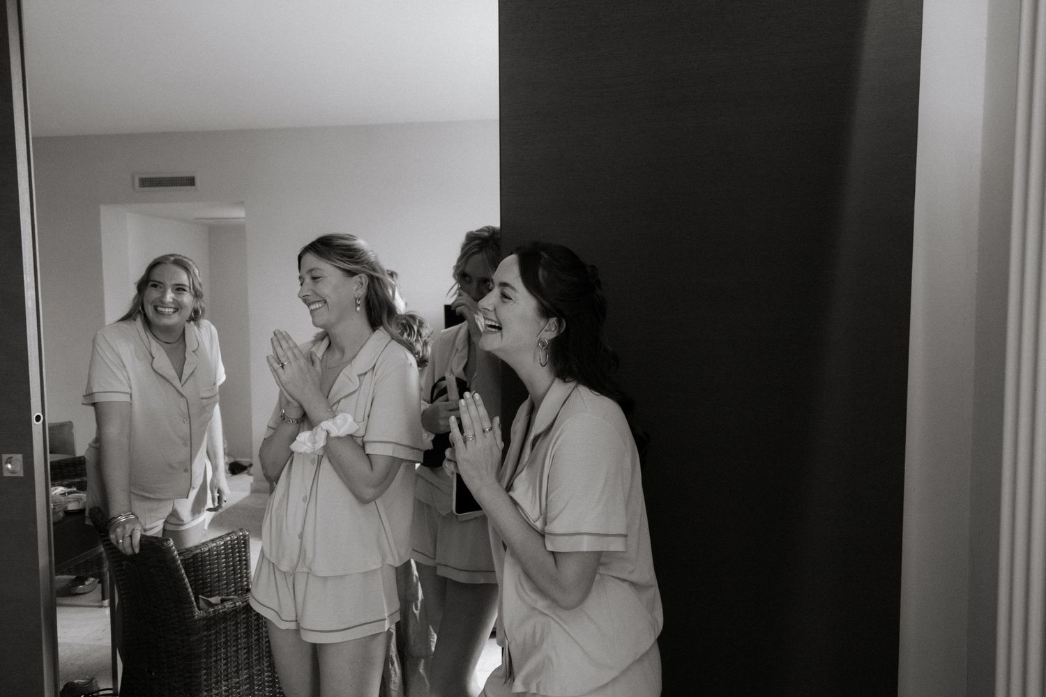 Bridesmaids at a wedding in Tuscany. Italian Wedding photographer. European Wedding photographer photos
